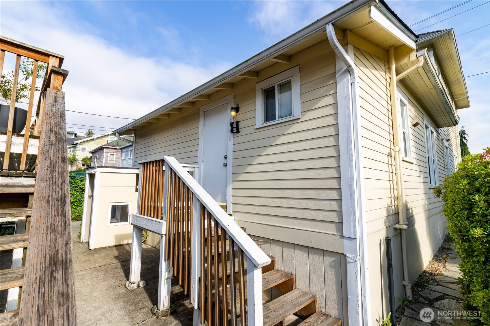 1215 Burwell Street , Bremerton, WA 98337