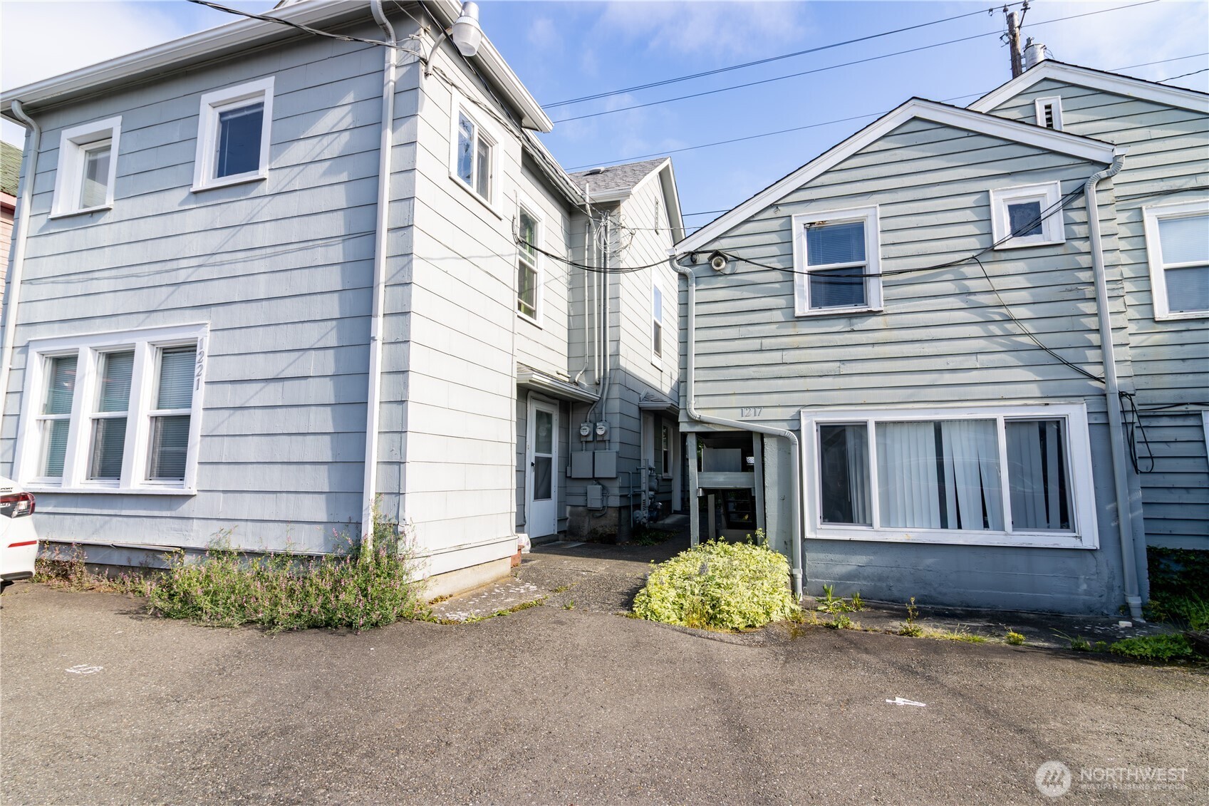 1215 Burwell Street , Bremerton, WA 98337
