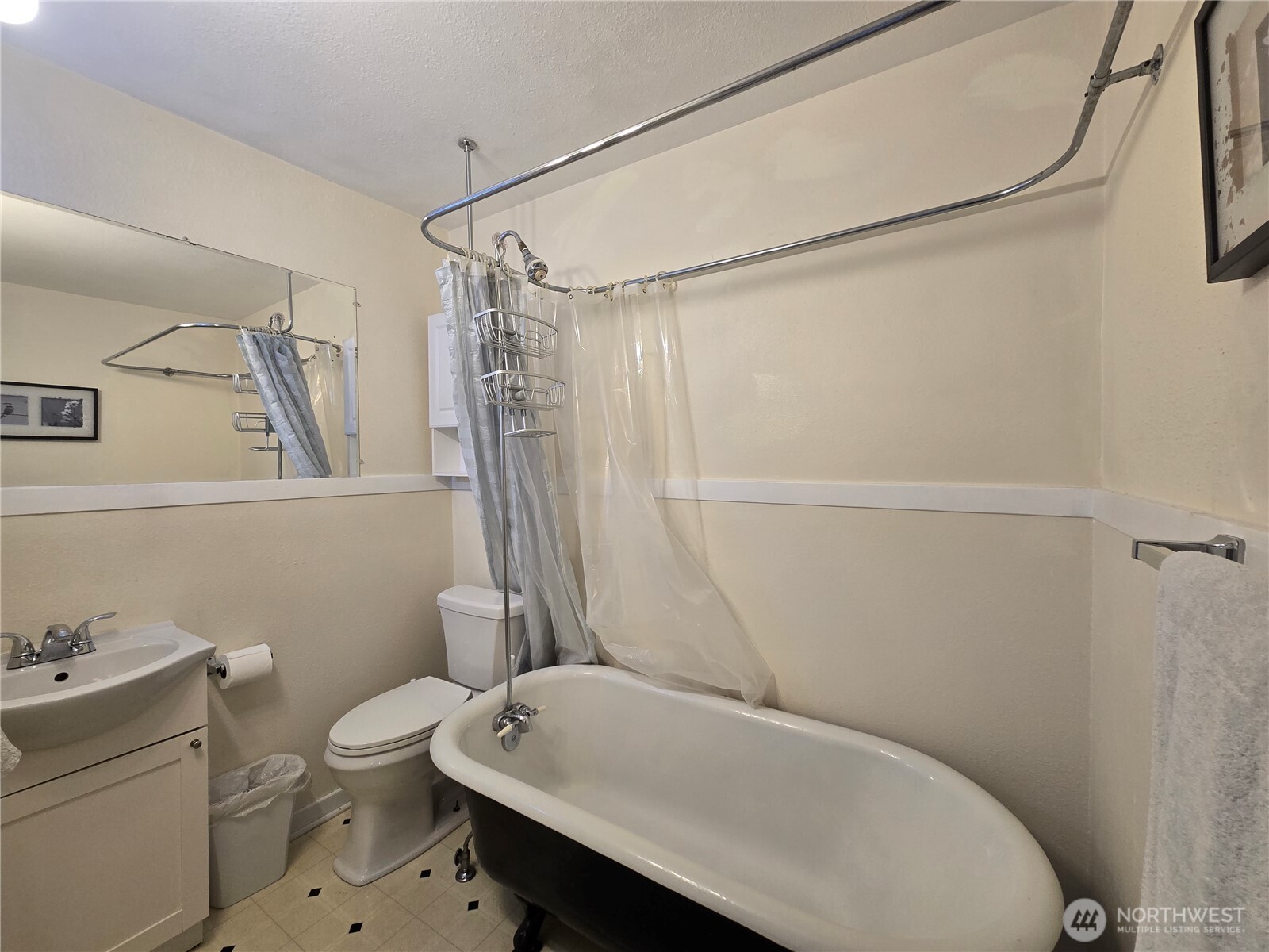 1215 Burwell Street , Bremerton, WA 98337