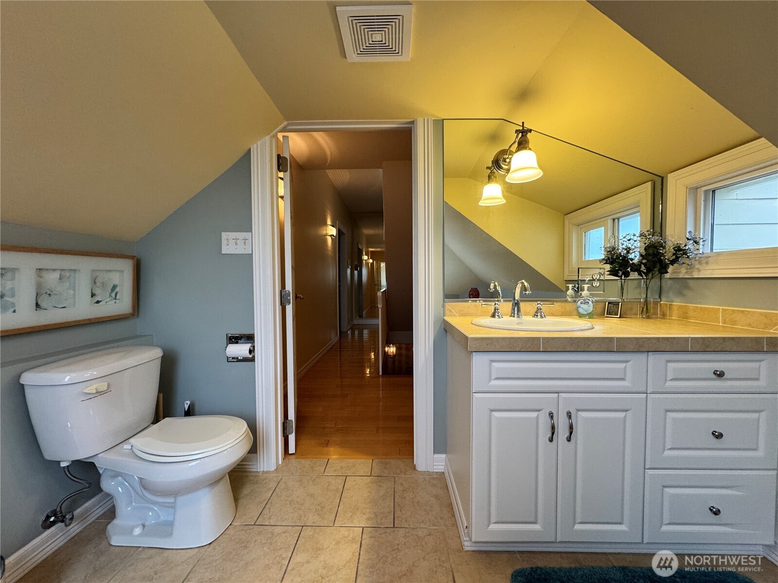 1215 Burwell Street , Bremerton, WA 98337