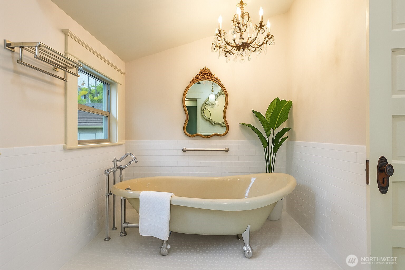 1604 Lincoln Creek Road , Rochester, WA 98579