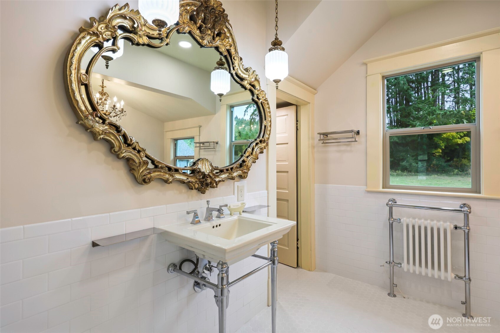 1604 Lincoln Creek Road , Rochester, WA 98579