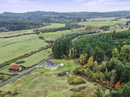 1604 Lincoln Creek Road , Rochester, WA 98579