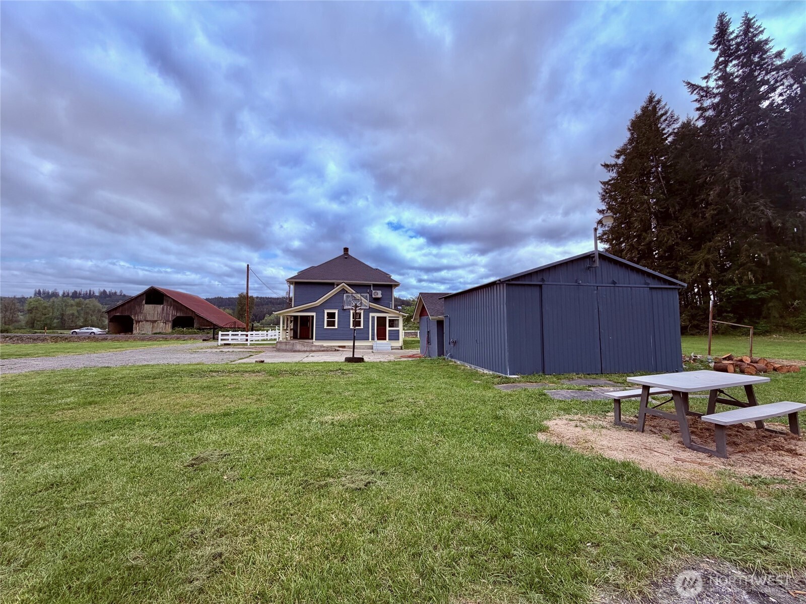 1604 Lincoln Creek Road , Rochester, WA 98579
