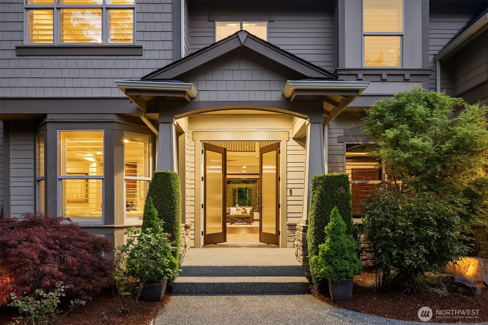 23420 SE 21st Court , Sammamish, WA 98075