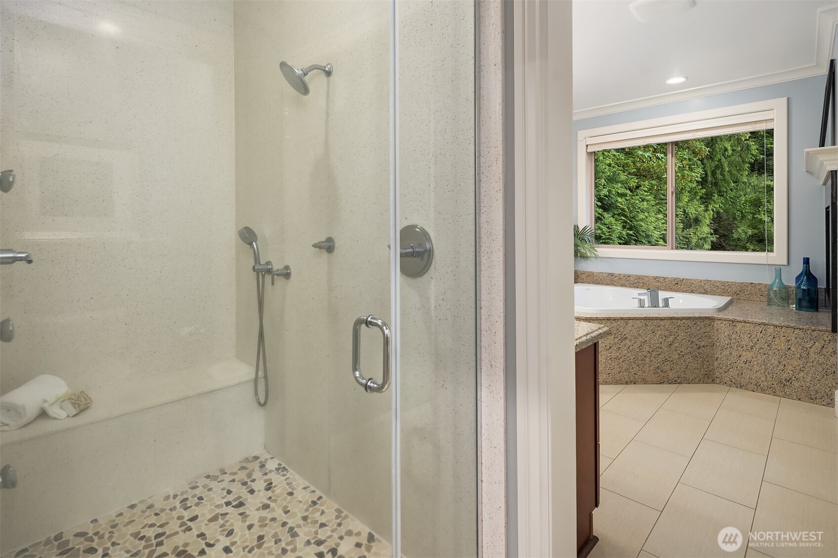 23420 SE 21st Court , Sammamish, WA 98075