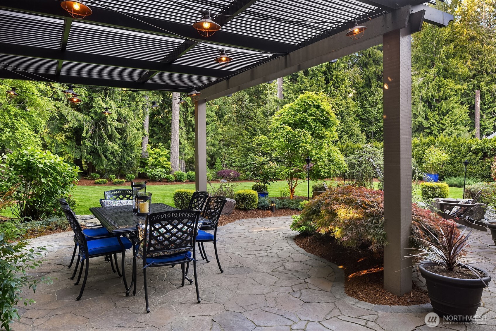 23420 SE 21st Court , Sammamish, WA 98075