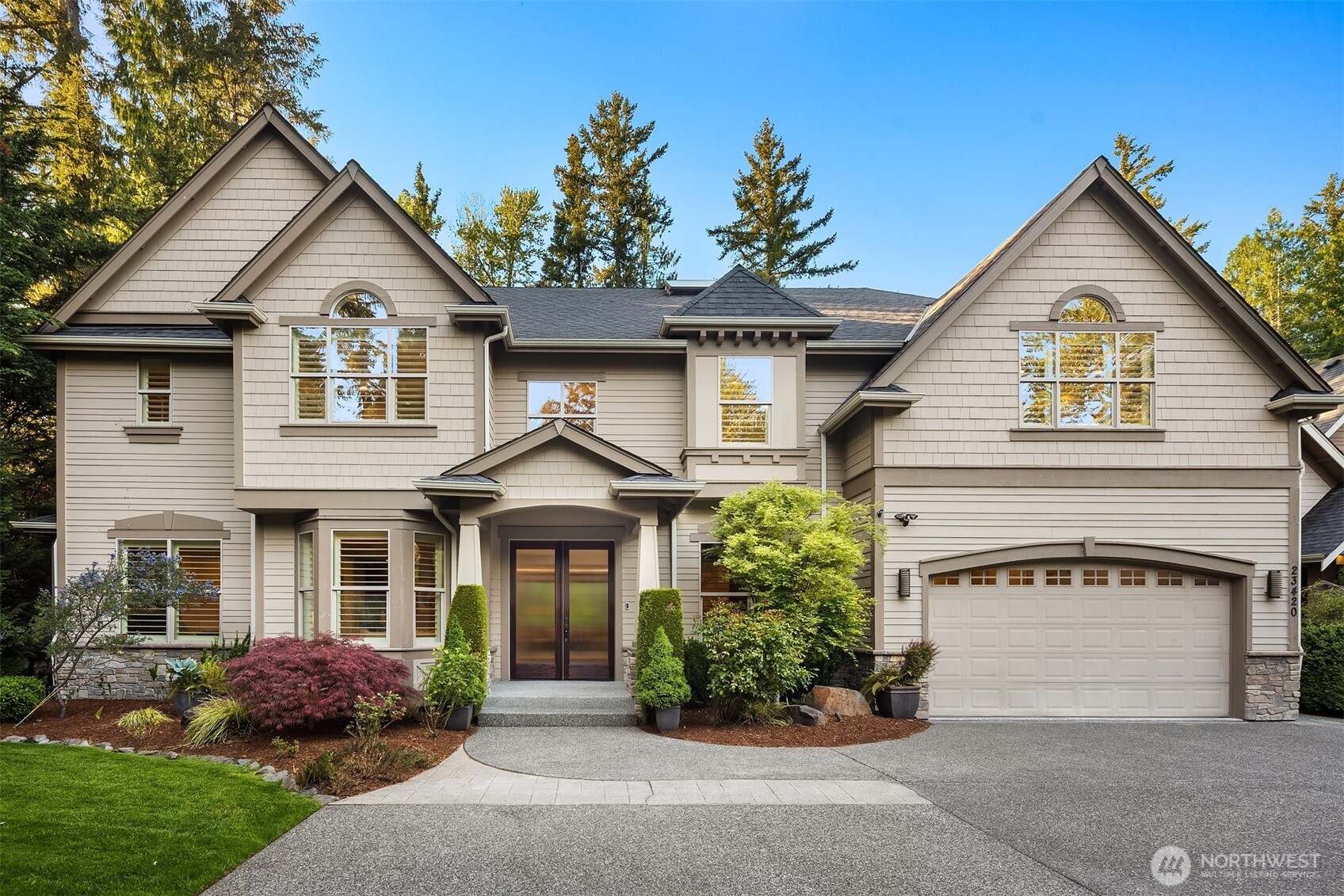 23420 SE 21st Court , Sammamish, WA 98075