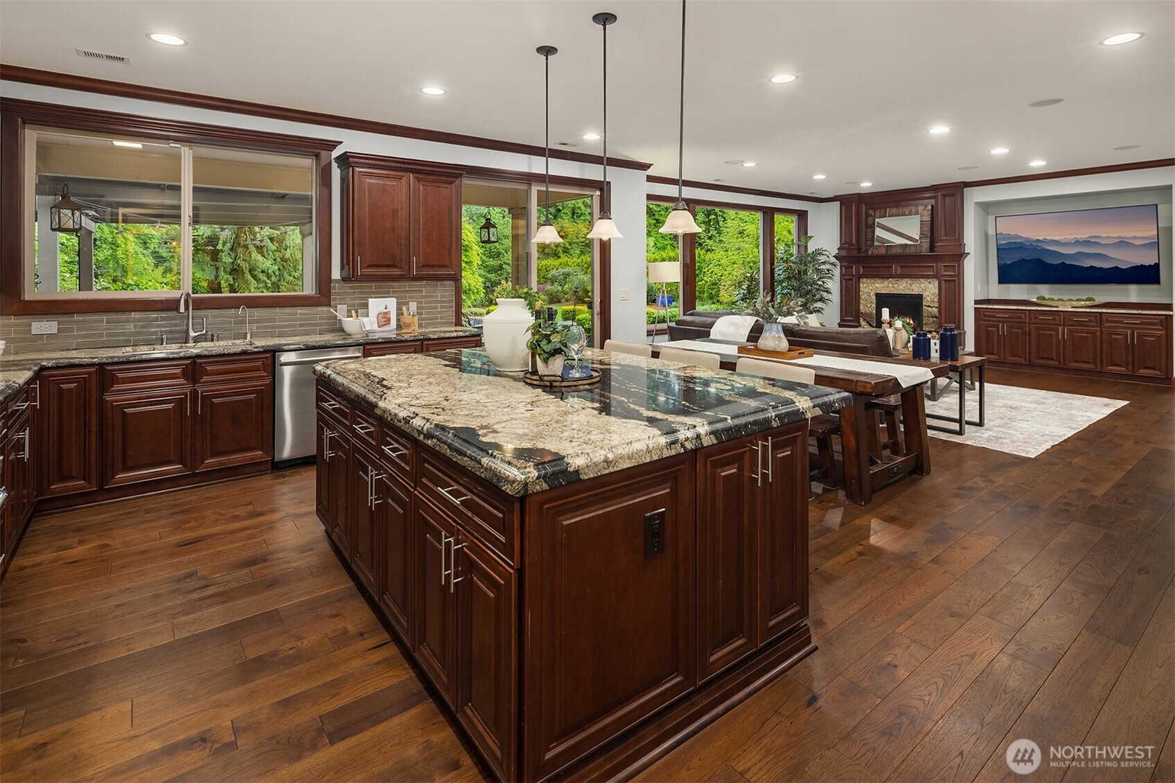 23420 SE 21st Court , Sammamish, WA 98075