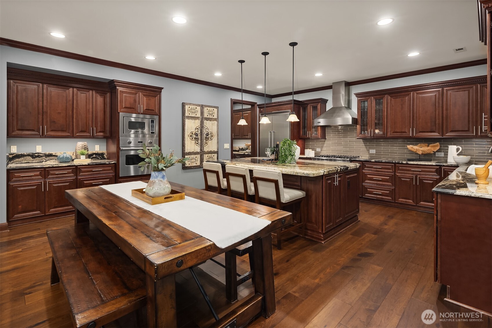 23420 SE 21st Court , Sammamish, WA 98075