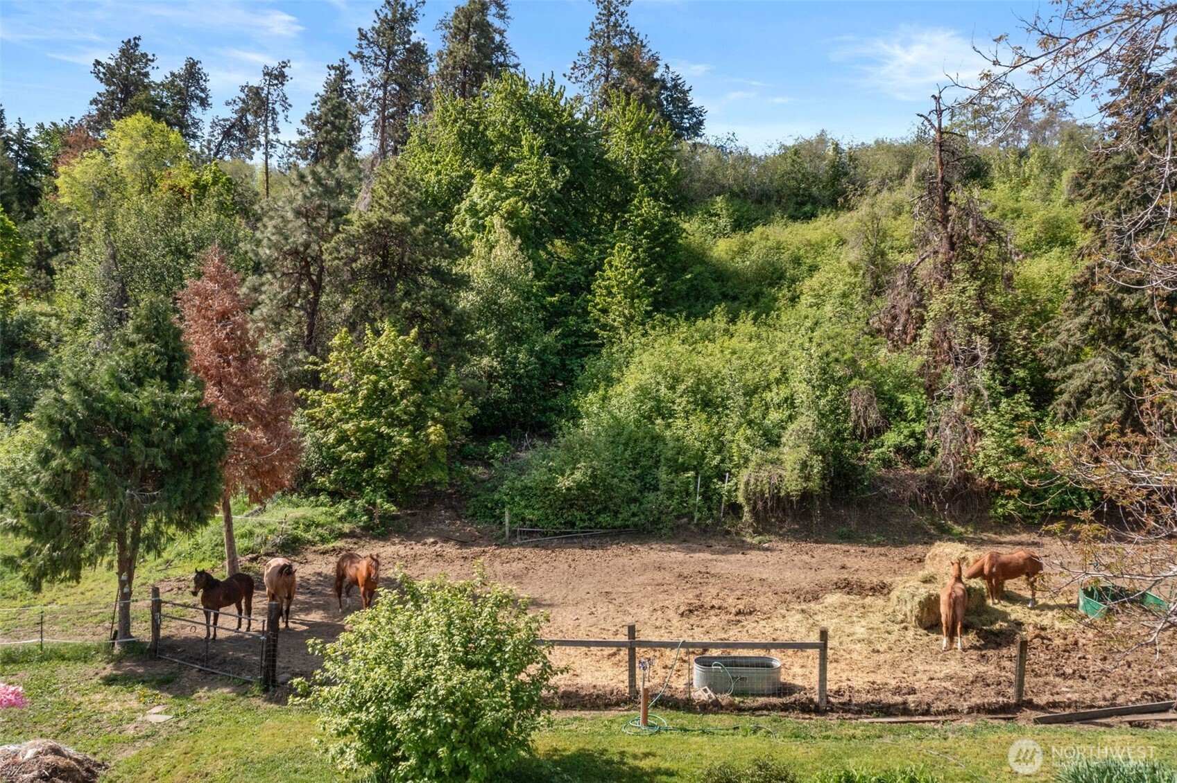 4693 Valley Street , Cashmere, WA 98815