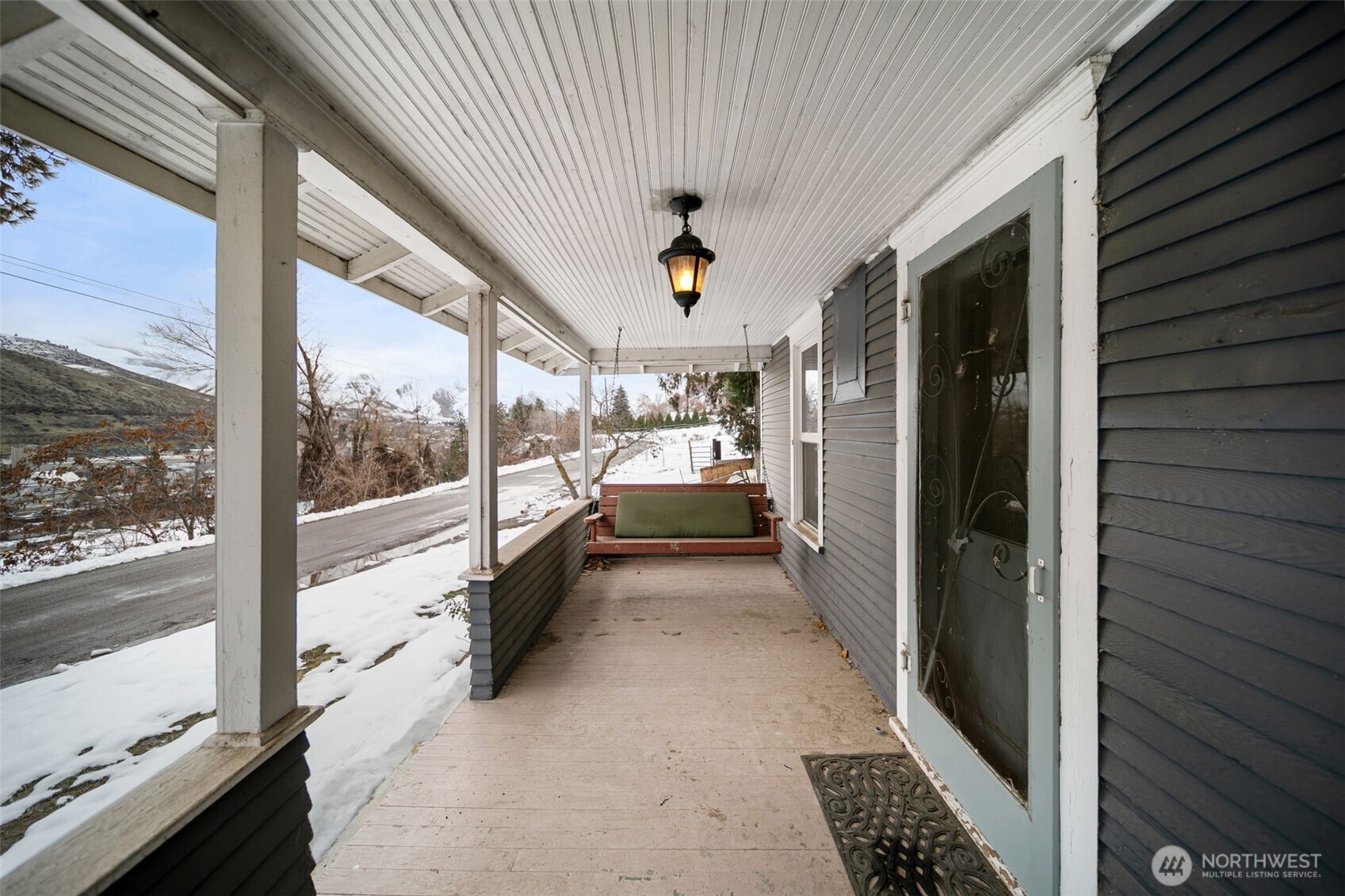 4693 Valley Street , Cashmere, WA 98815
