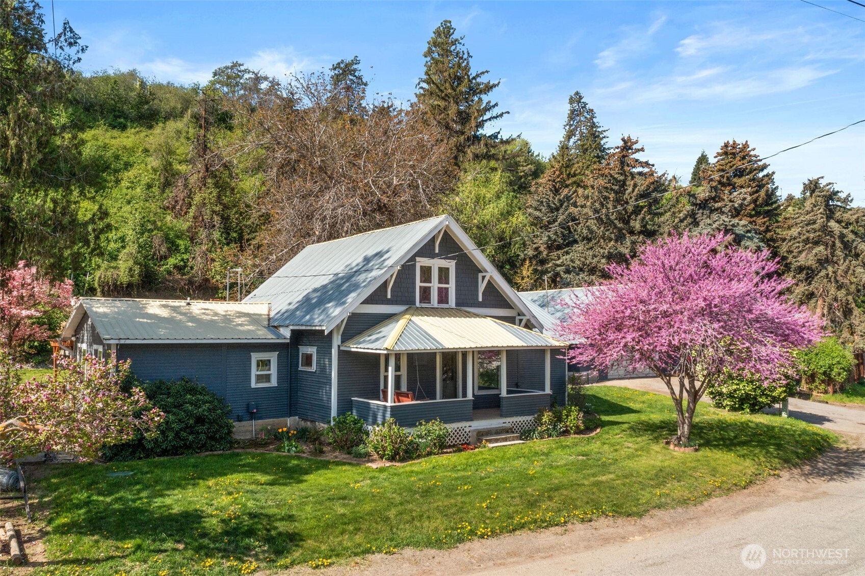 4693 Valley Street , Cashmere, WA 98815
