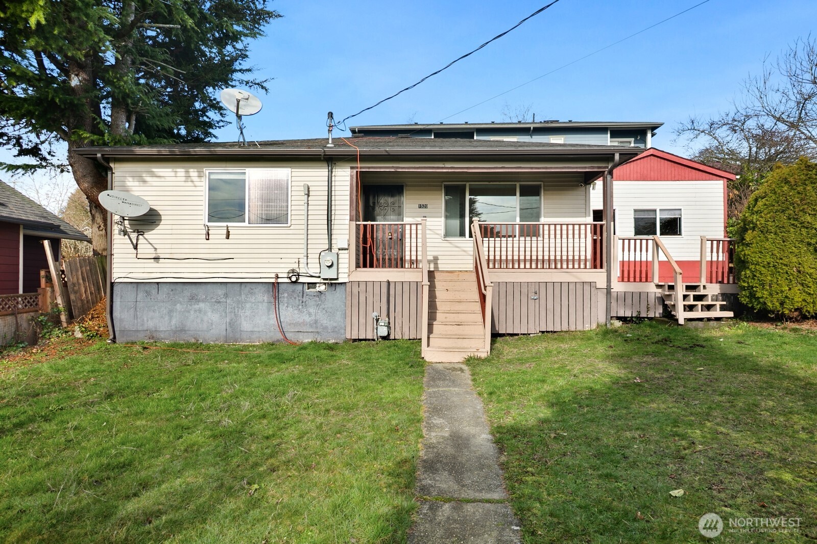 1520 S Bennett Street , Seattle, WA 98108