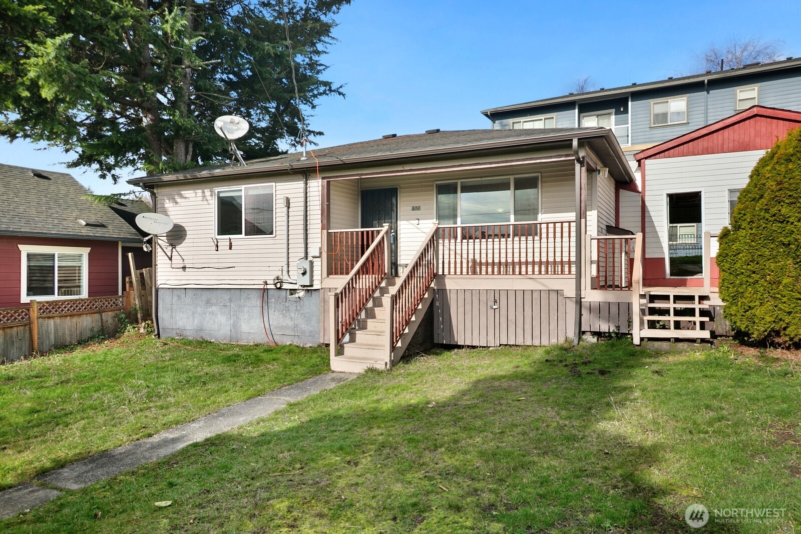 1520 S Bennett Street , Seattle, WA 98108