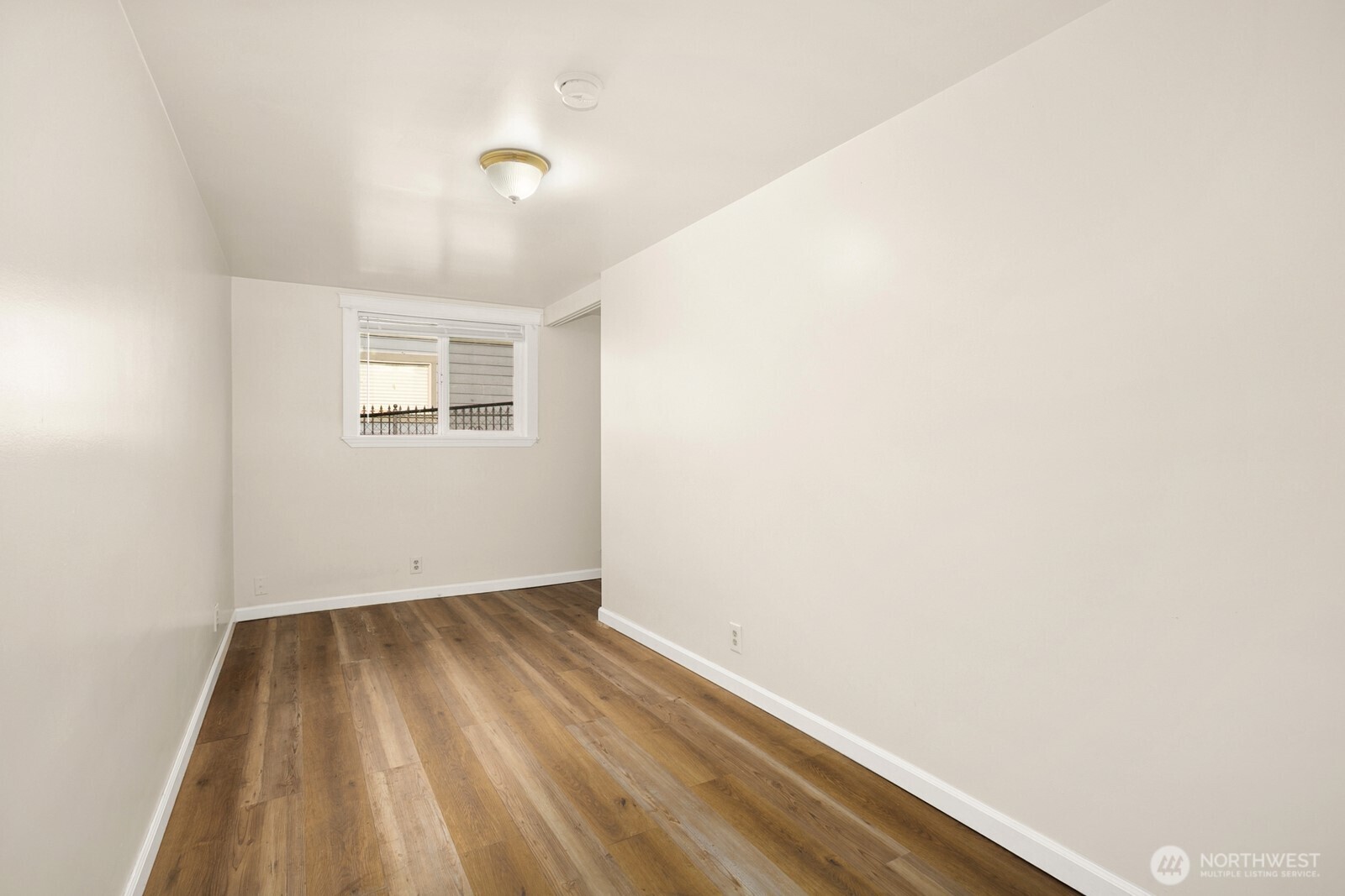 1520 S Bennett Street , Seattle, WA 98108