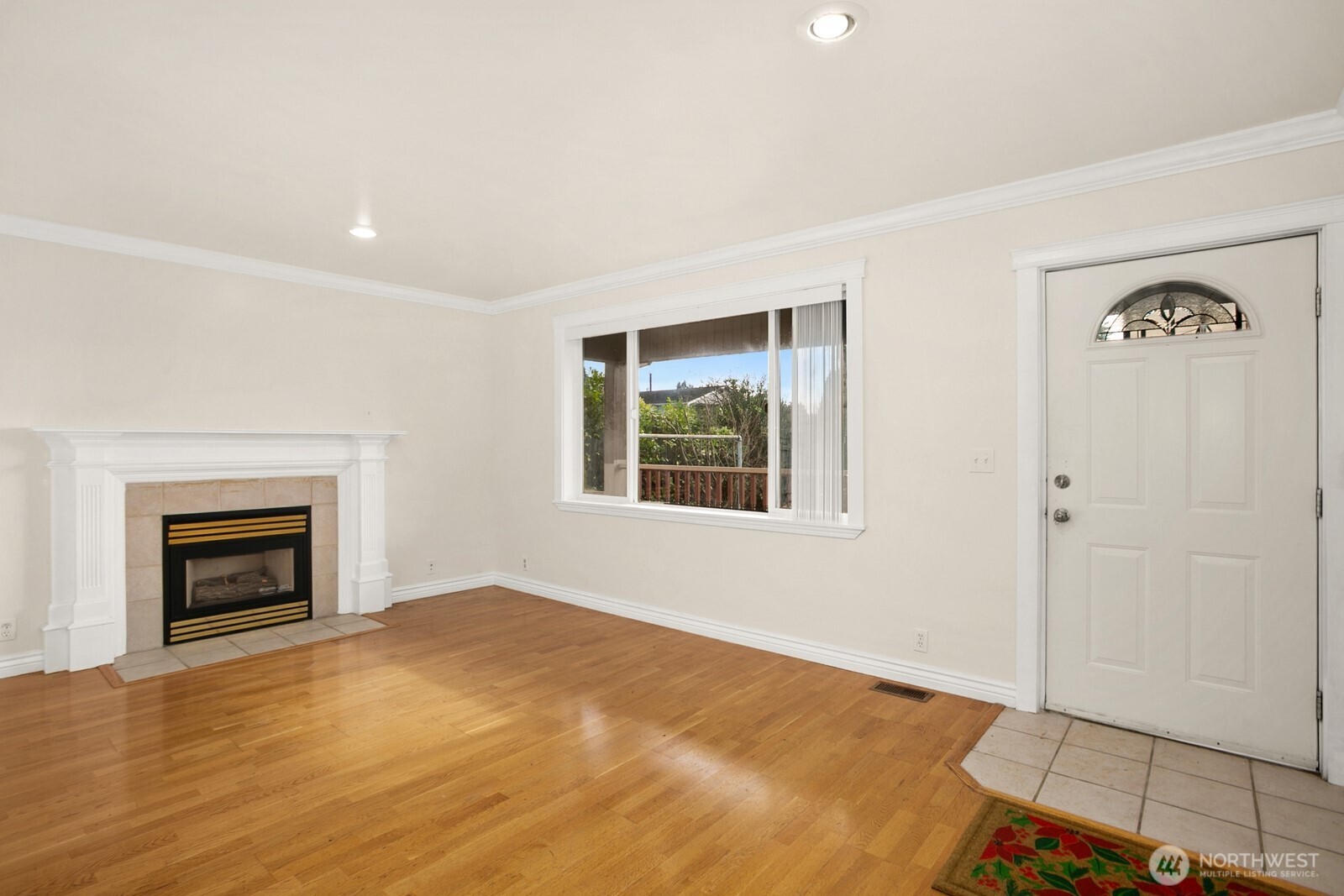 1520 S Bennett Street , Seattle, WA 98108