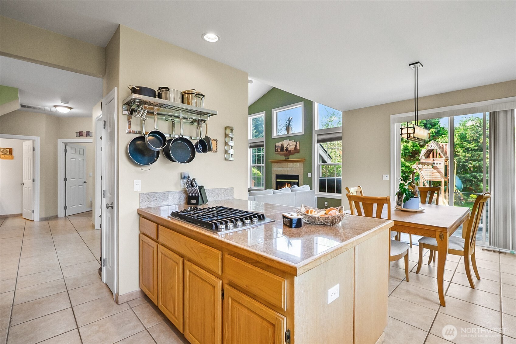 33 Zermatt Court , Camano Island, WA 98282