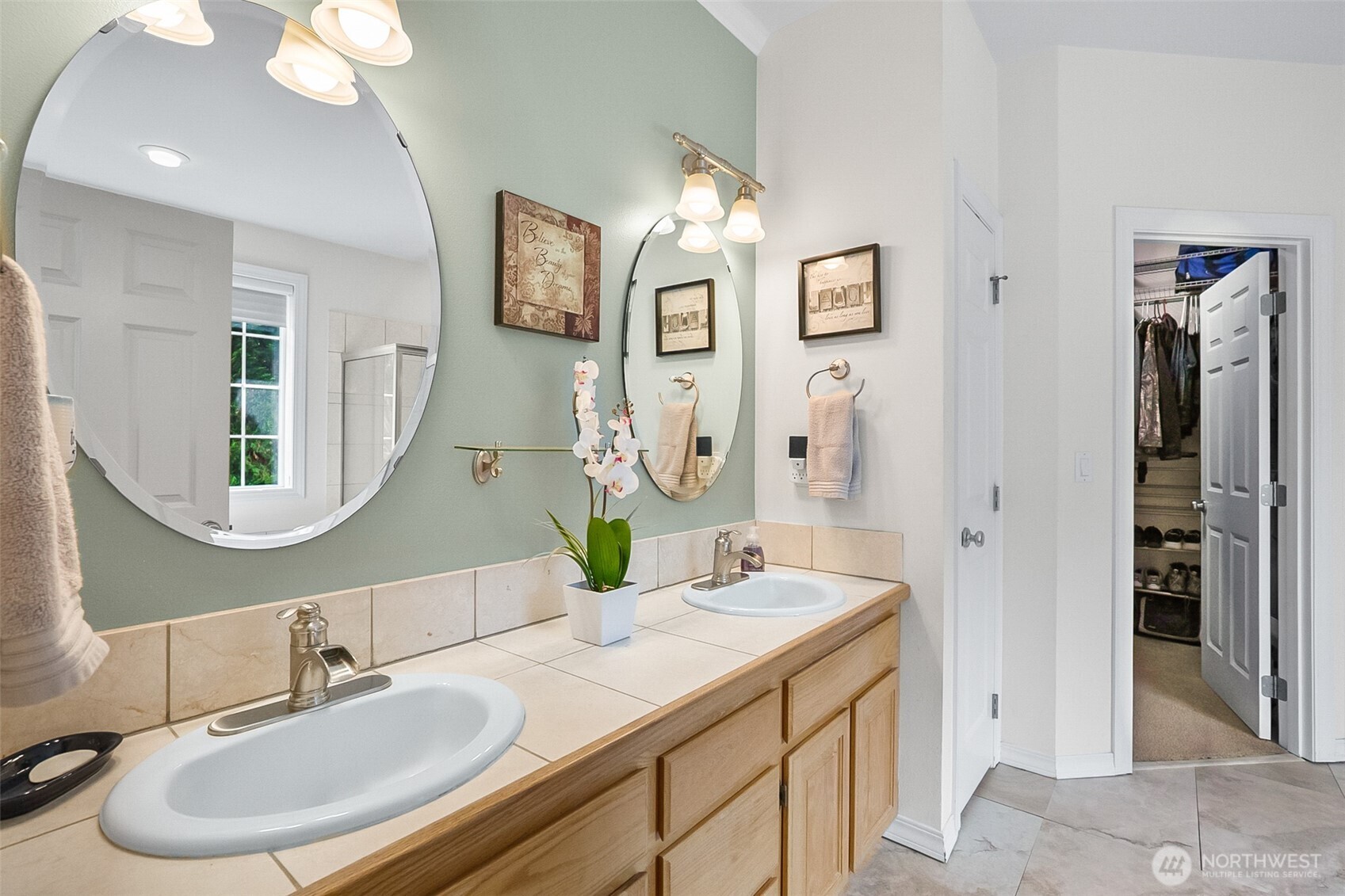 33 Zermatt Court , Camano Island, WA 98282