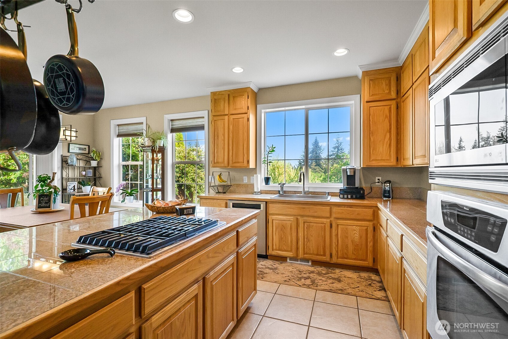 33 Zermatt Court , Camano Island, WA 98282