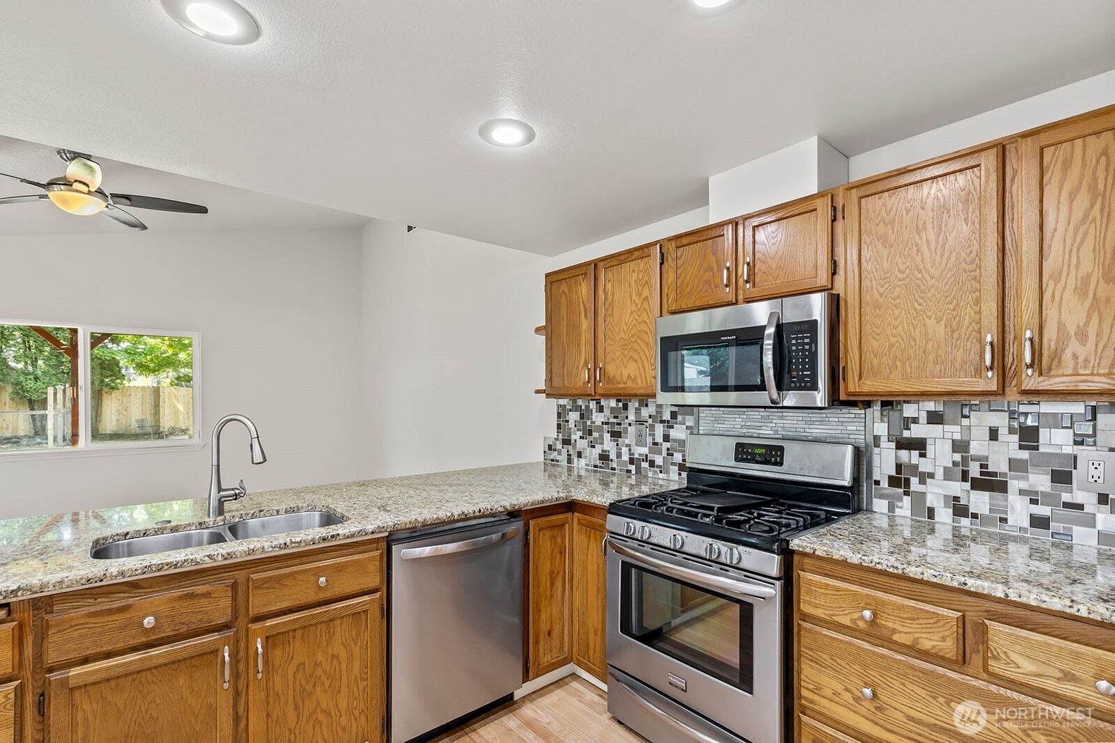 4518 NE 138th Place , Vancouver, WA 98682