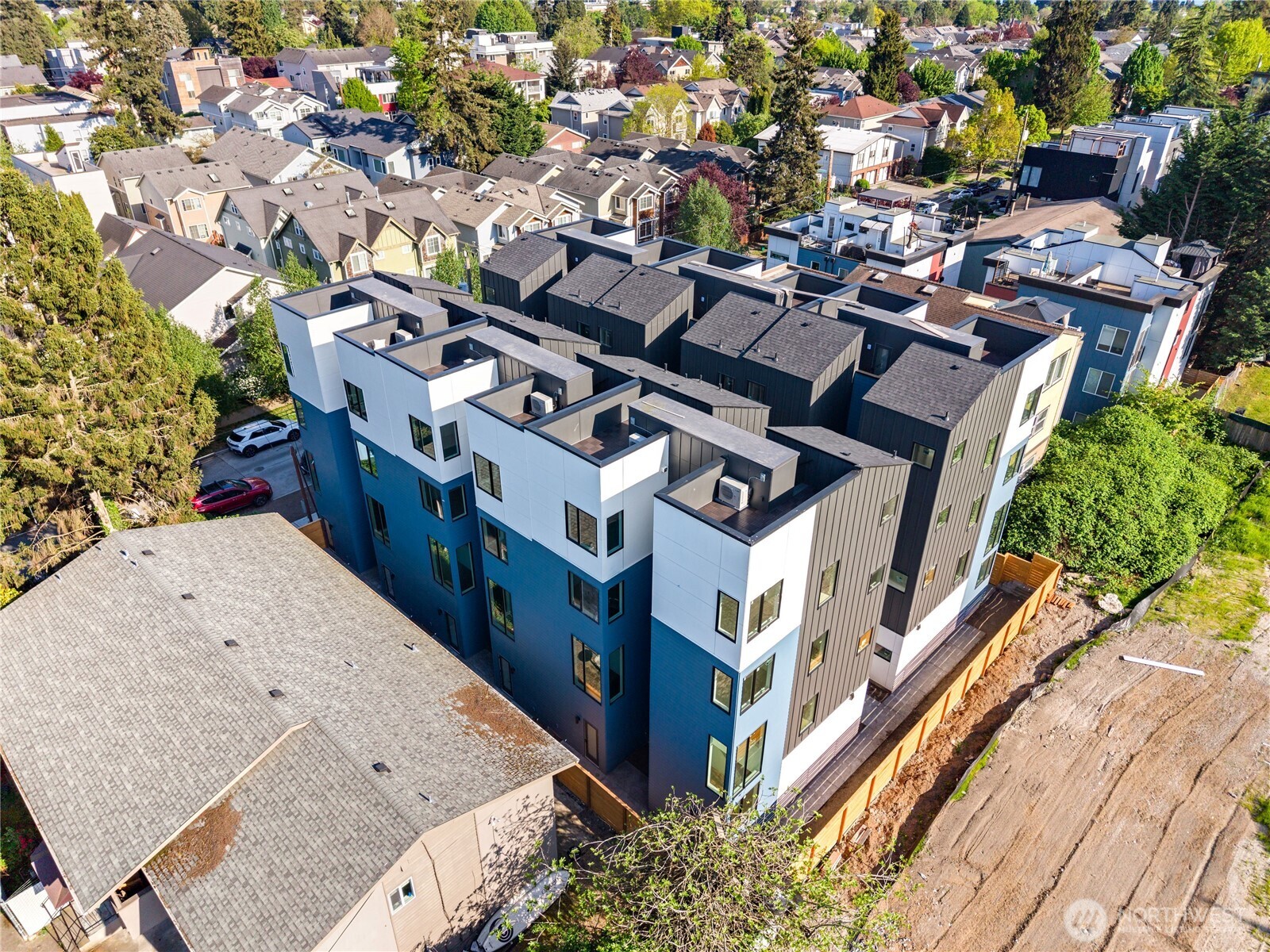 8863 Midvale Avenue N #F, Seattle, WA 98103