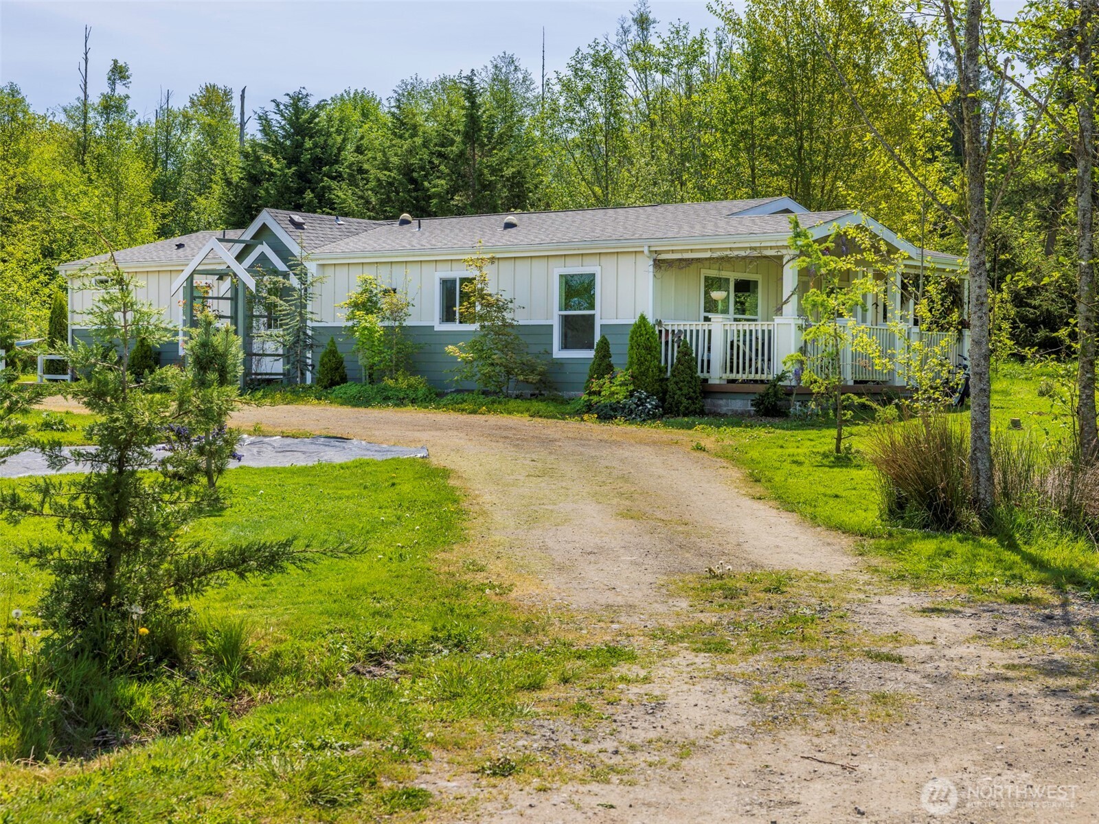 274192 E Hwy 101 , Sequim, WA 98382