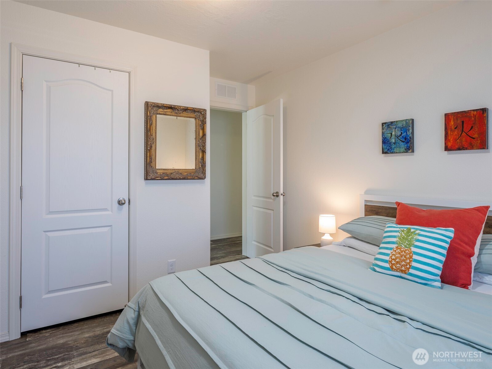 274192 E Hwy 101 , Sequim, WA 98382
