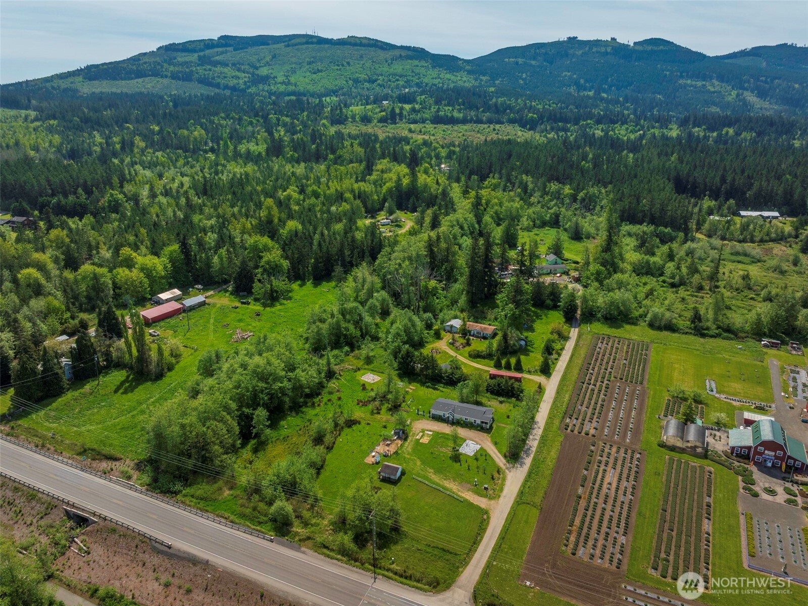 274192 E Hwy 101 , Sequim, WA 98382