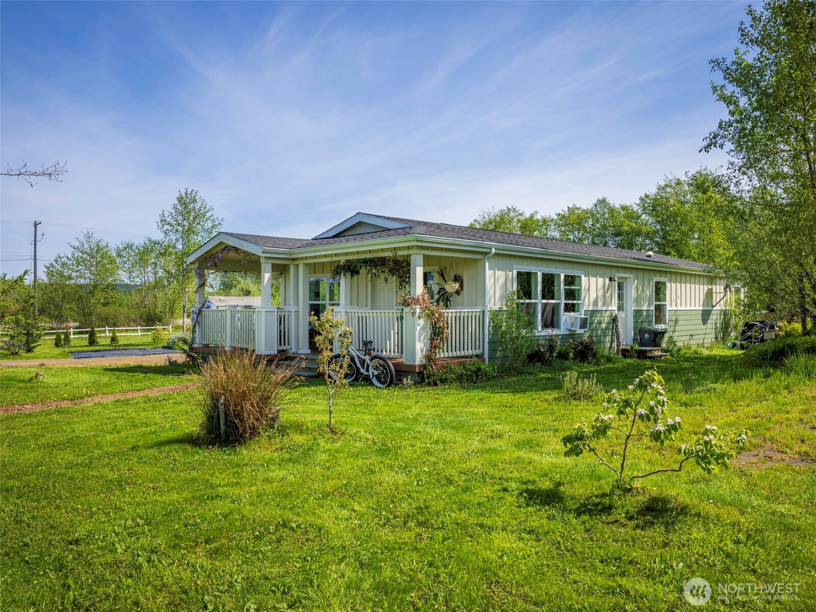 274192 E Hwy 101 , Sequim, WA 98382