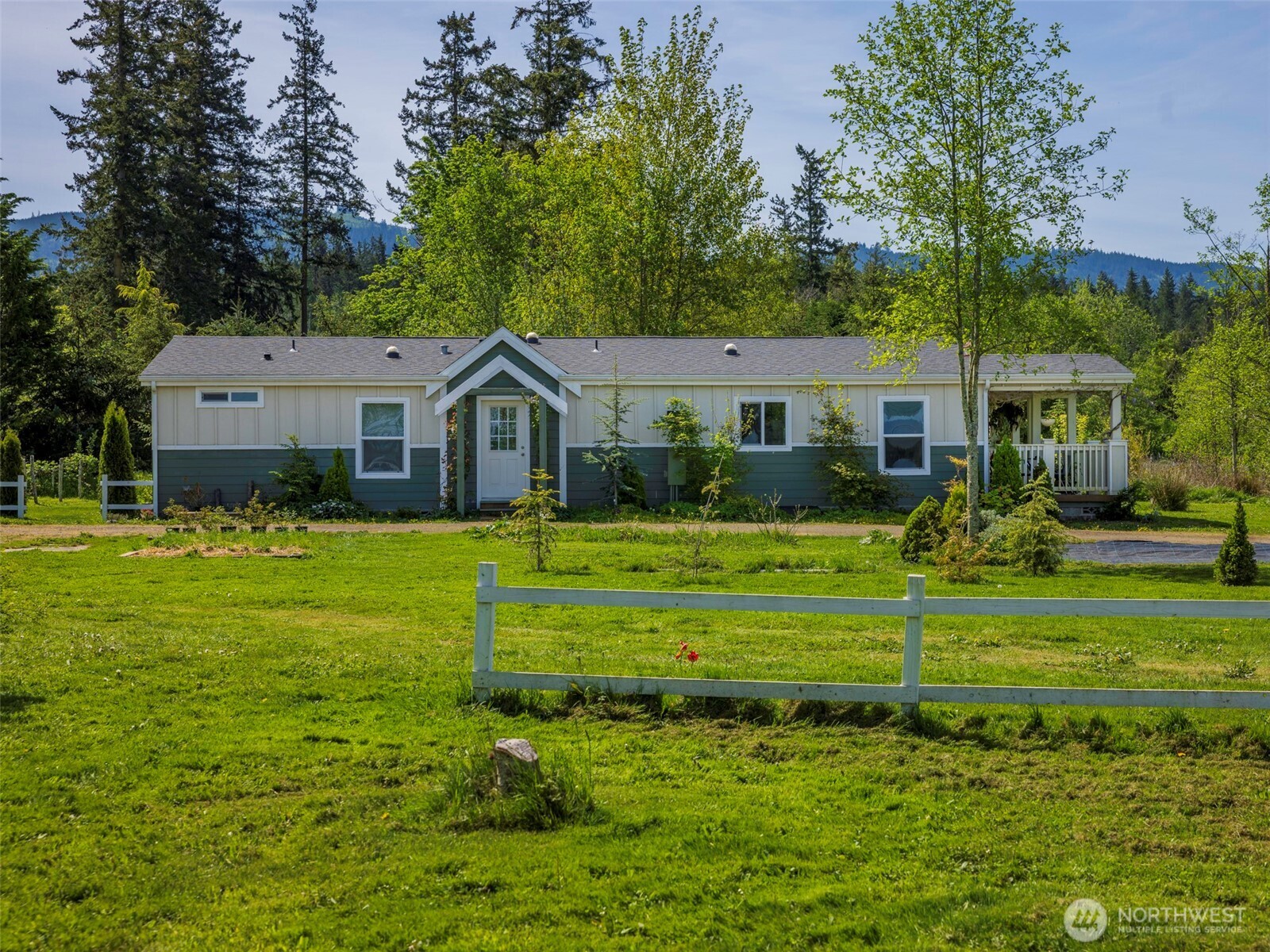 274192 E Hwy 101 , Sequim, WA 98382