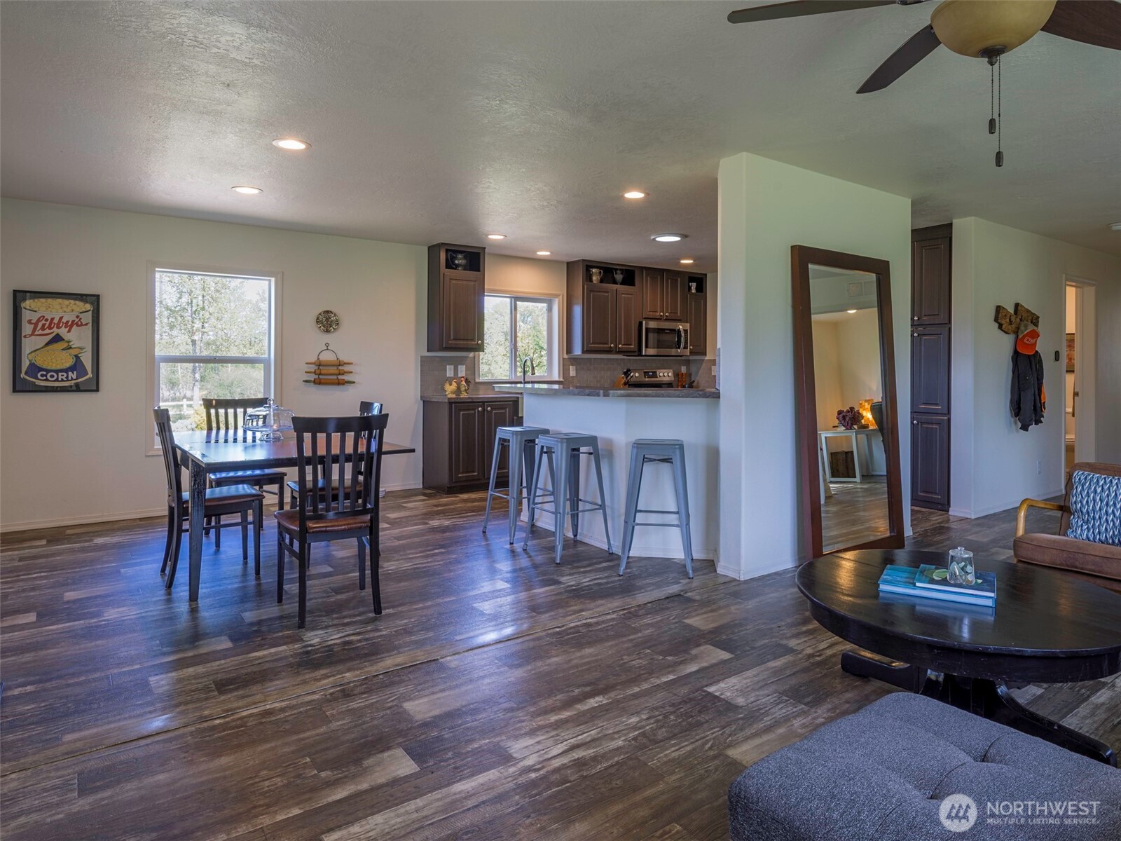 274192 E Hwy 101 , Sequim, WA 98382