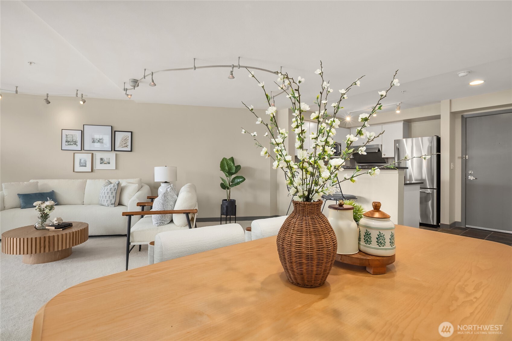 232 Belmont Avenue E #404, Seattle, WA 98102