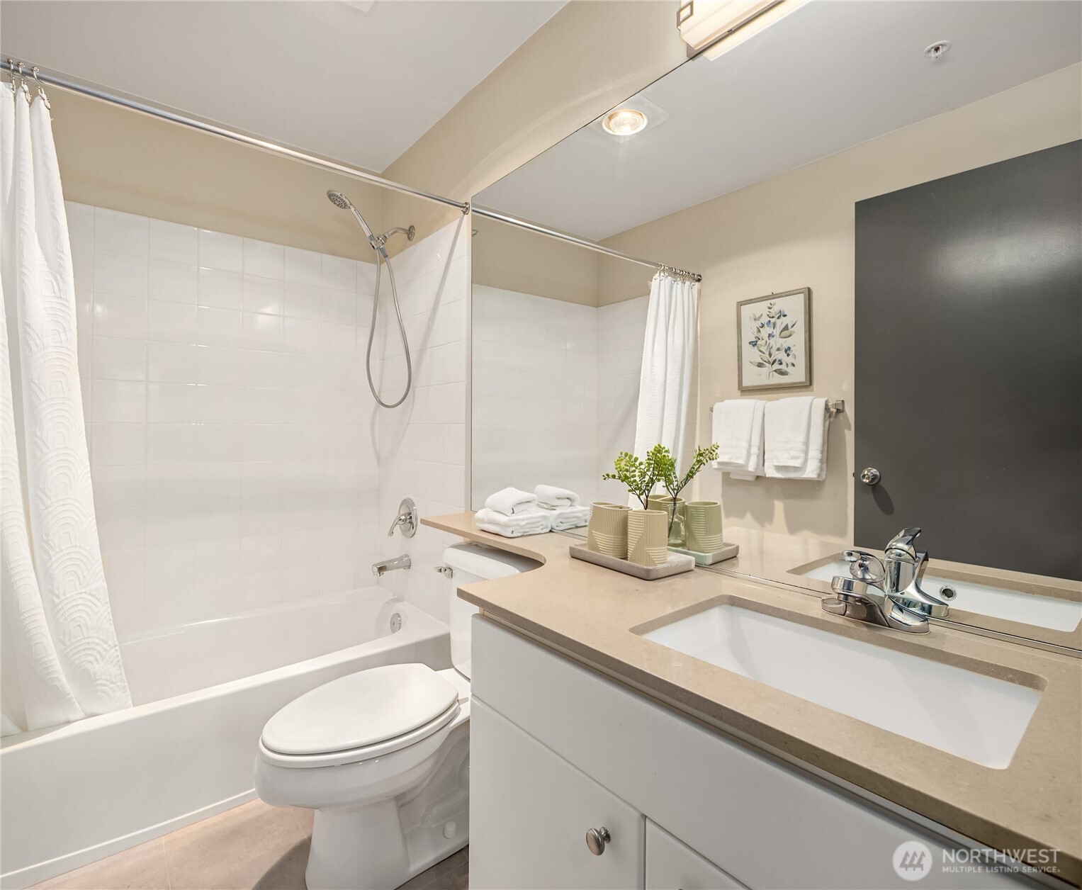 232 Belmont Avenue E #404, Seattle, WA 98102
