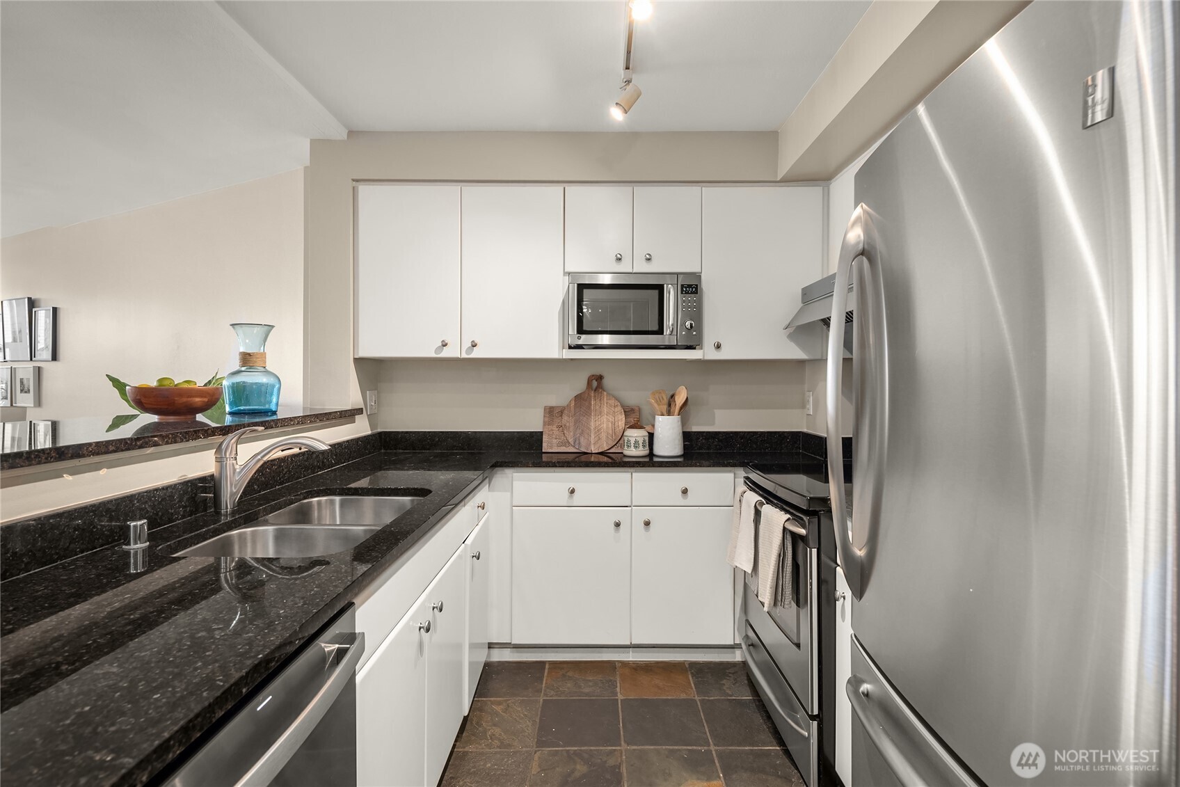 232 Belmont Avenue E #404, Seattle, WA 98102