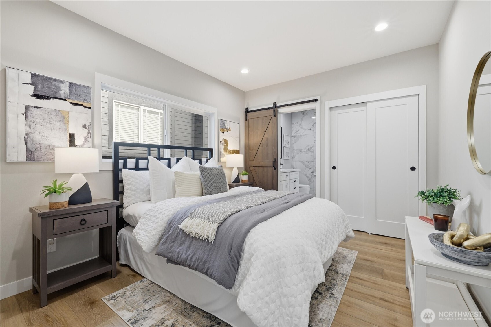 1113 S Pearl Street , Seattle, WA 98108