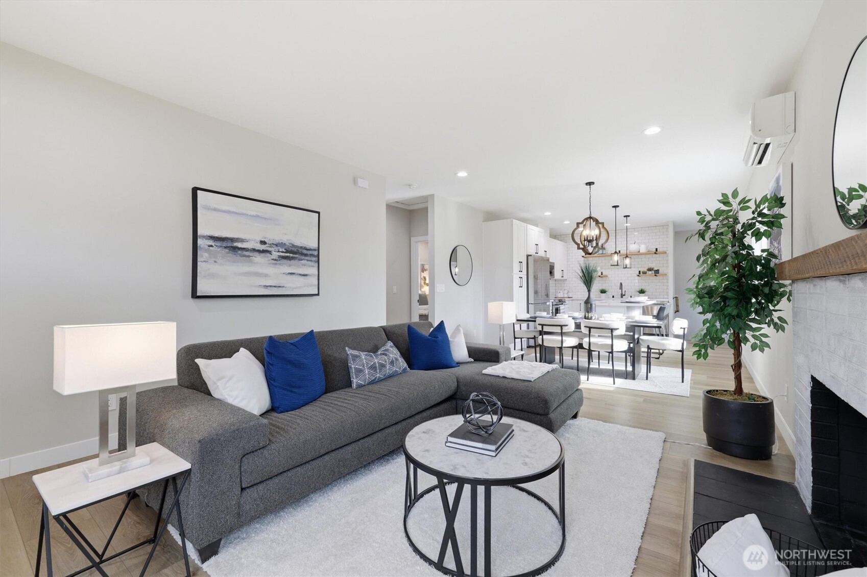 1113 S Pearl Street , Seattle, WA 98108