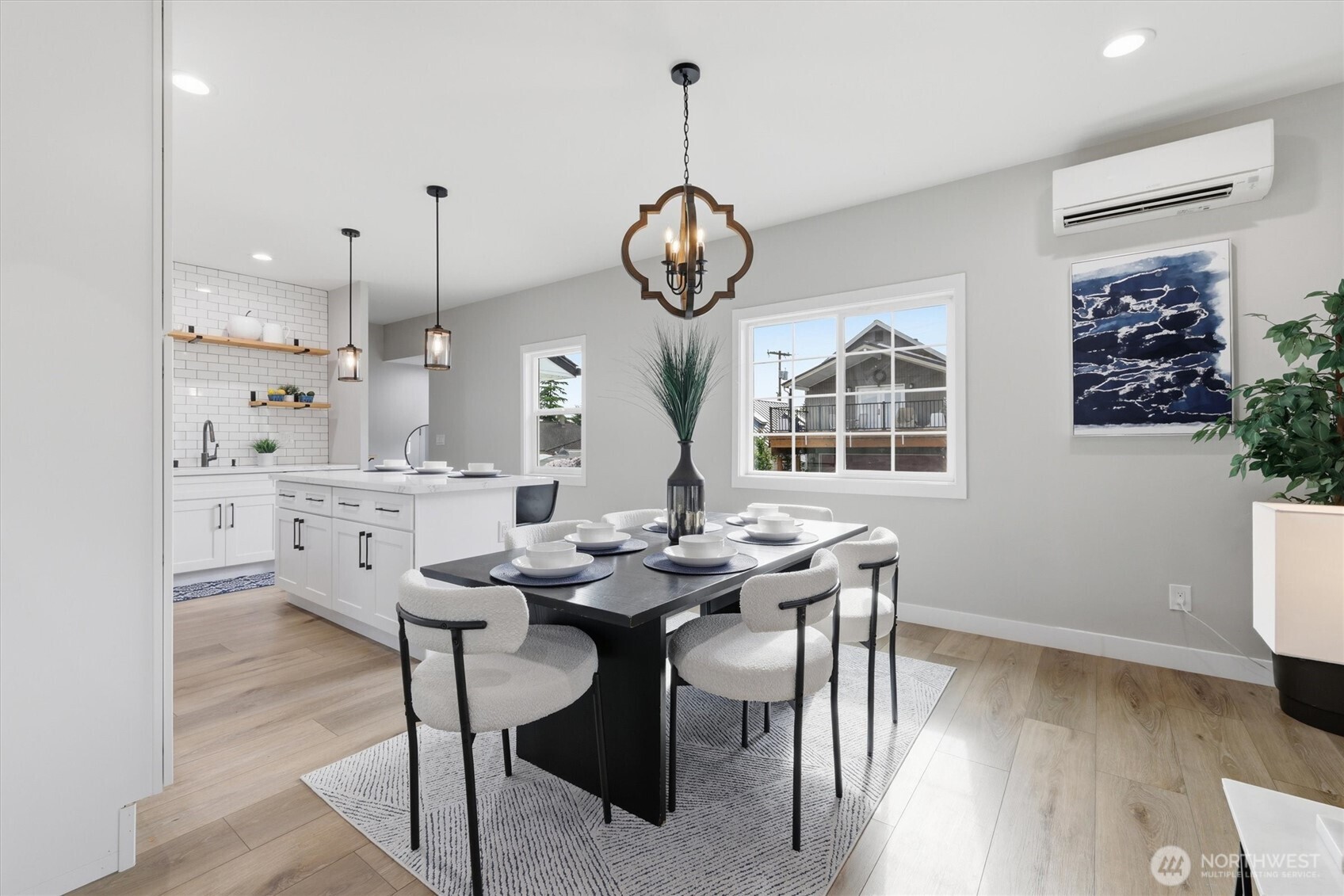 1113 S Pearl Street , Seattle, WA 98108