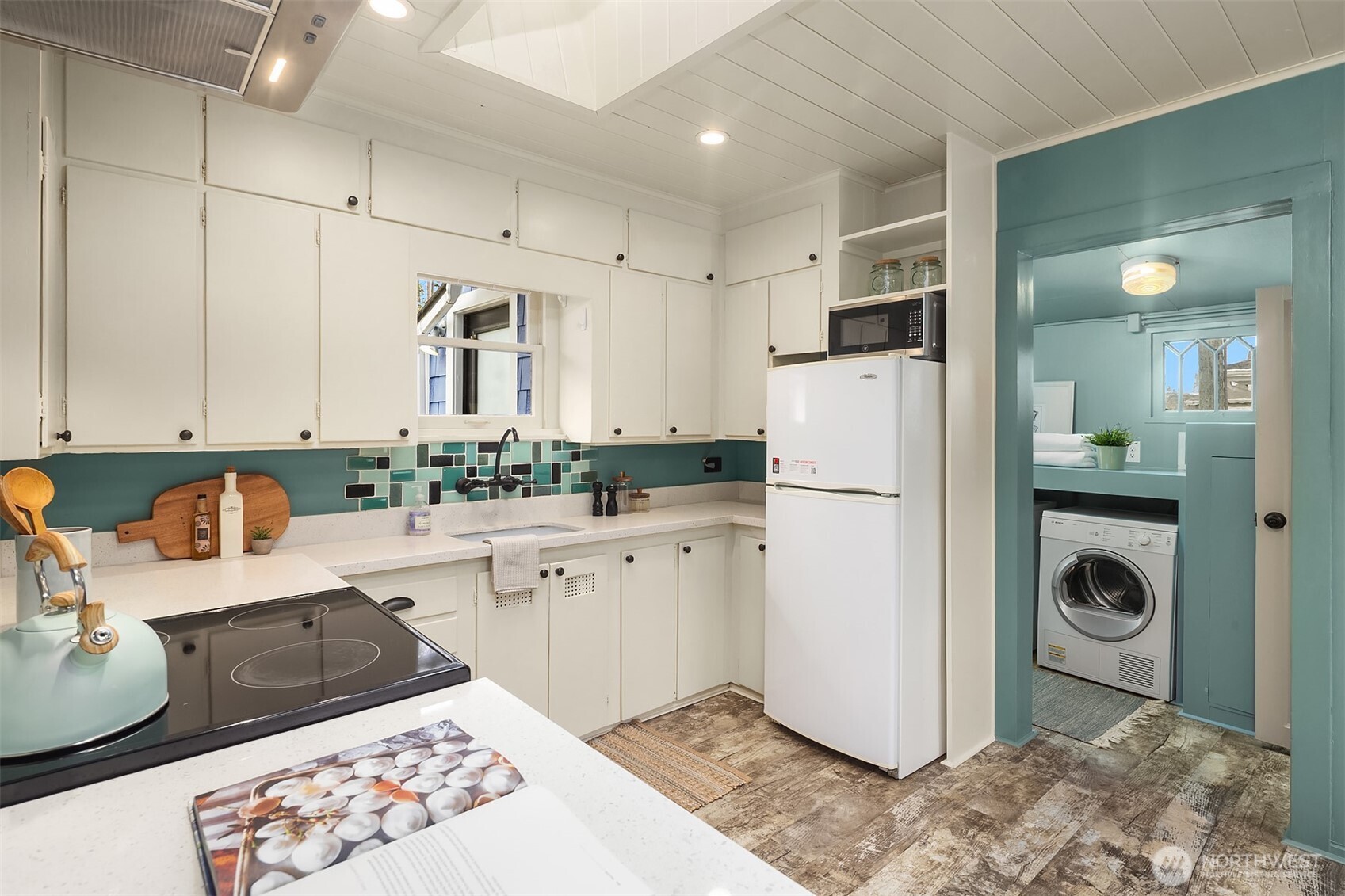2818 Boyer Avenue E #6, Seattle, WA 98102