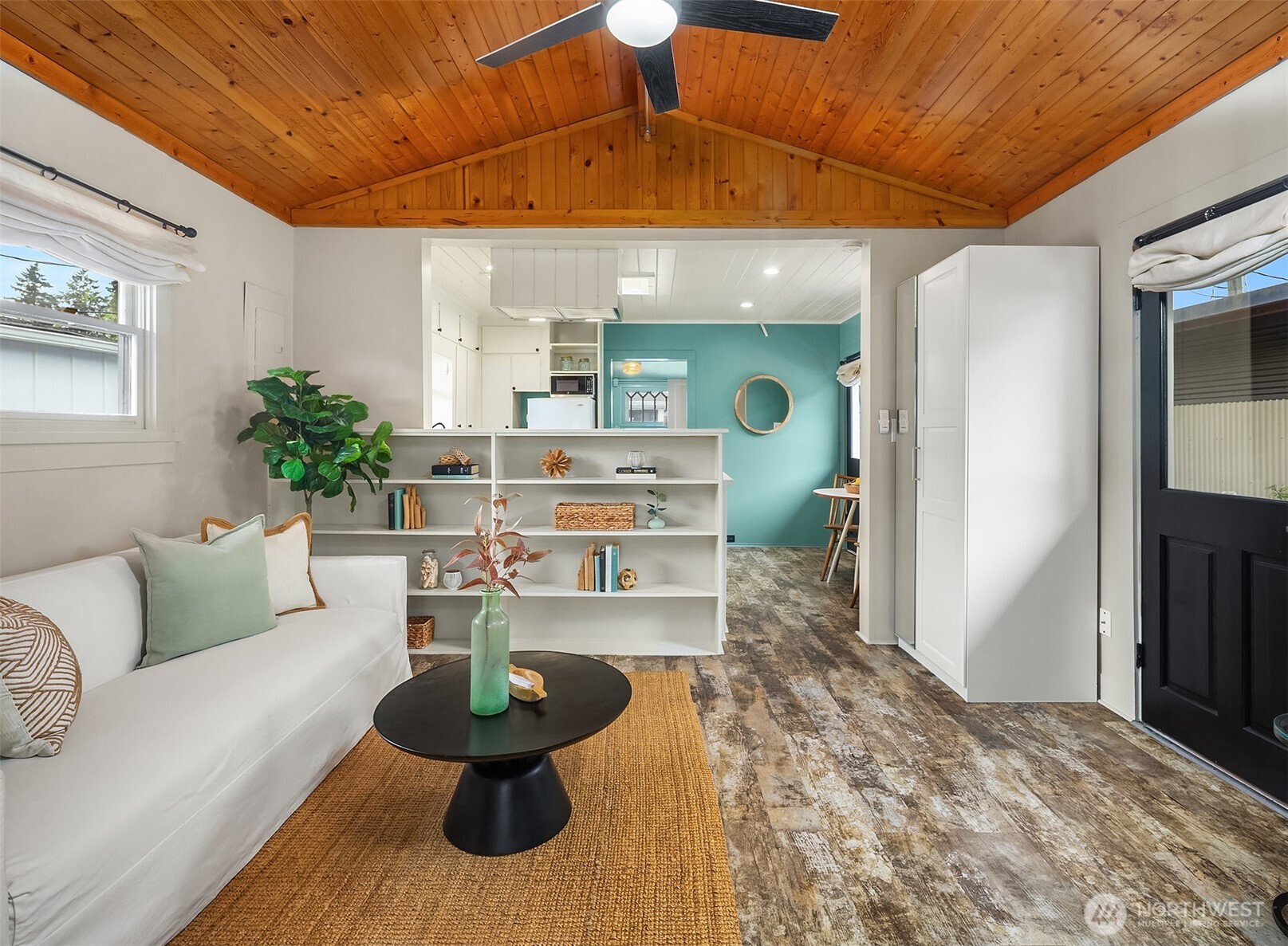 2818 Boyer Avenue E #6, Seattle, WA 98102