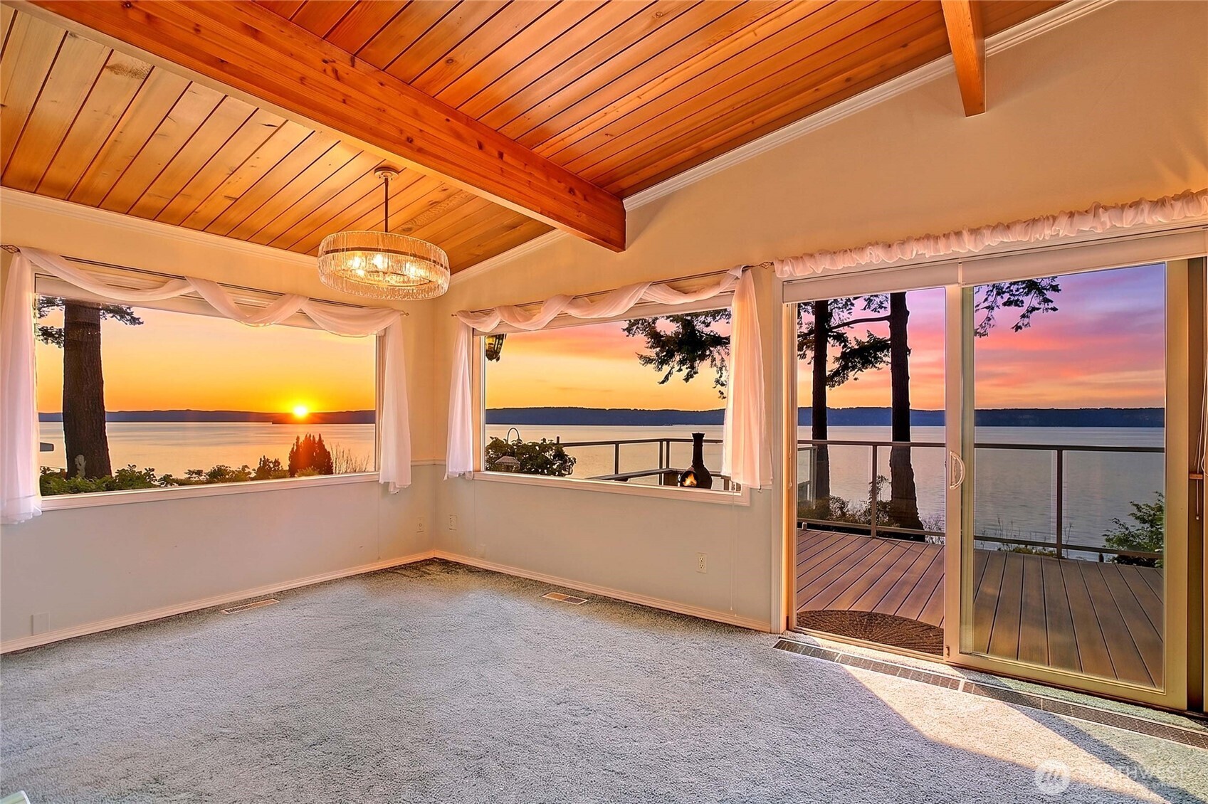 1246 SW Camano Drive , Camano Island, WA 98282