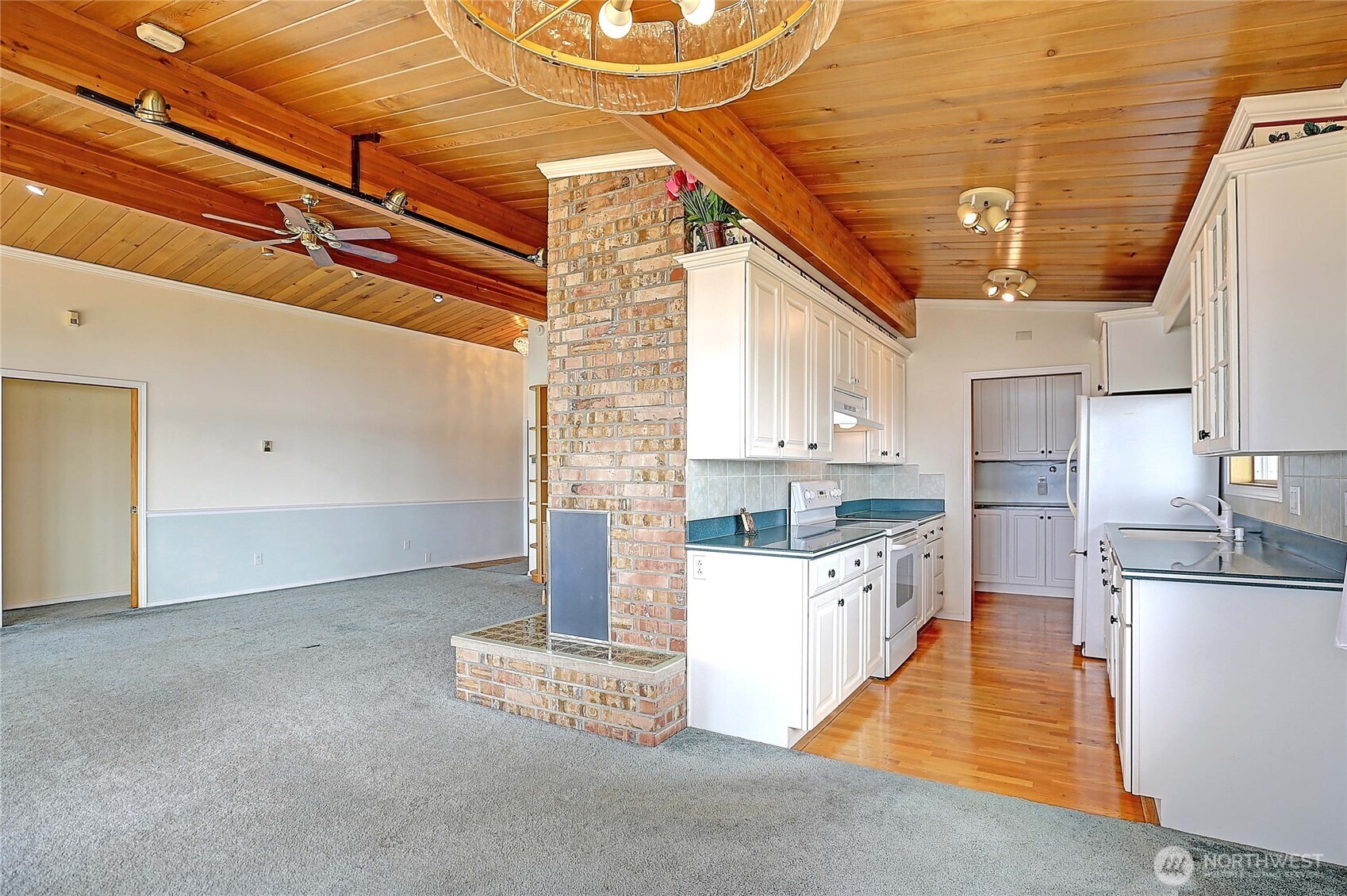 1246 SW Camano Drive , Camano Island, WA 98282
