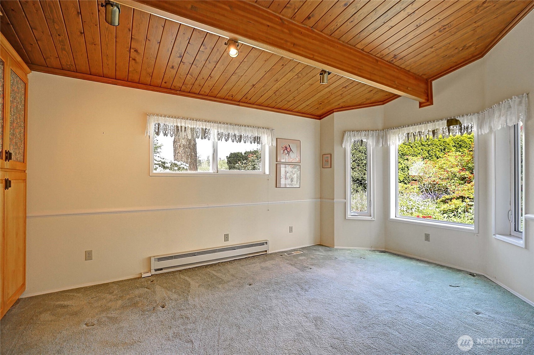1246 SW Camano Drive , Camano Island, WA 98282