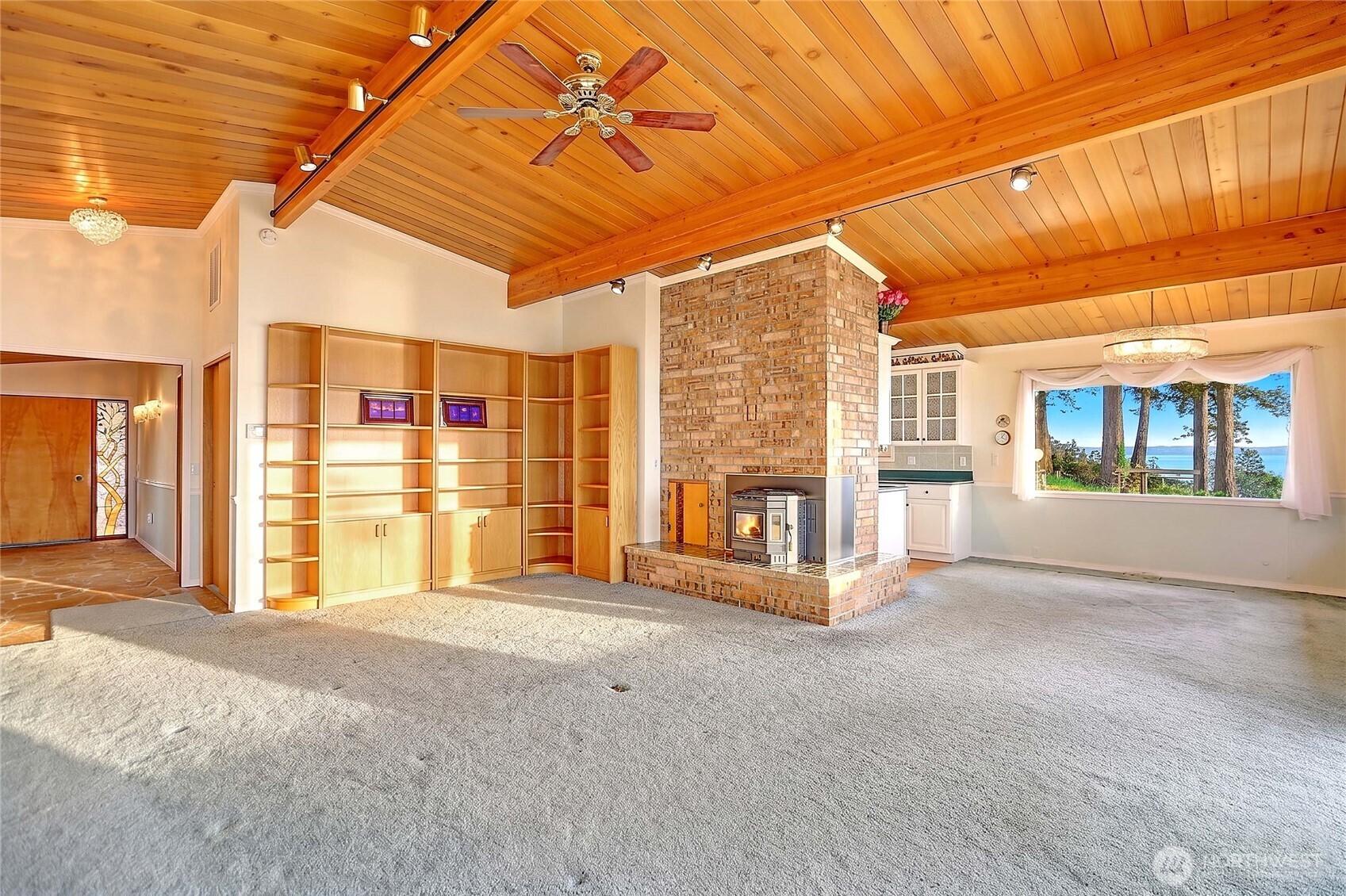 1246 SW Camano Drive , Camano Island, WA 98282