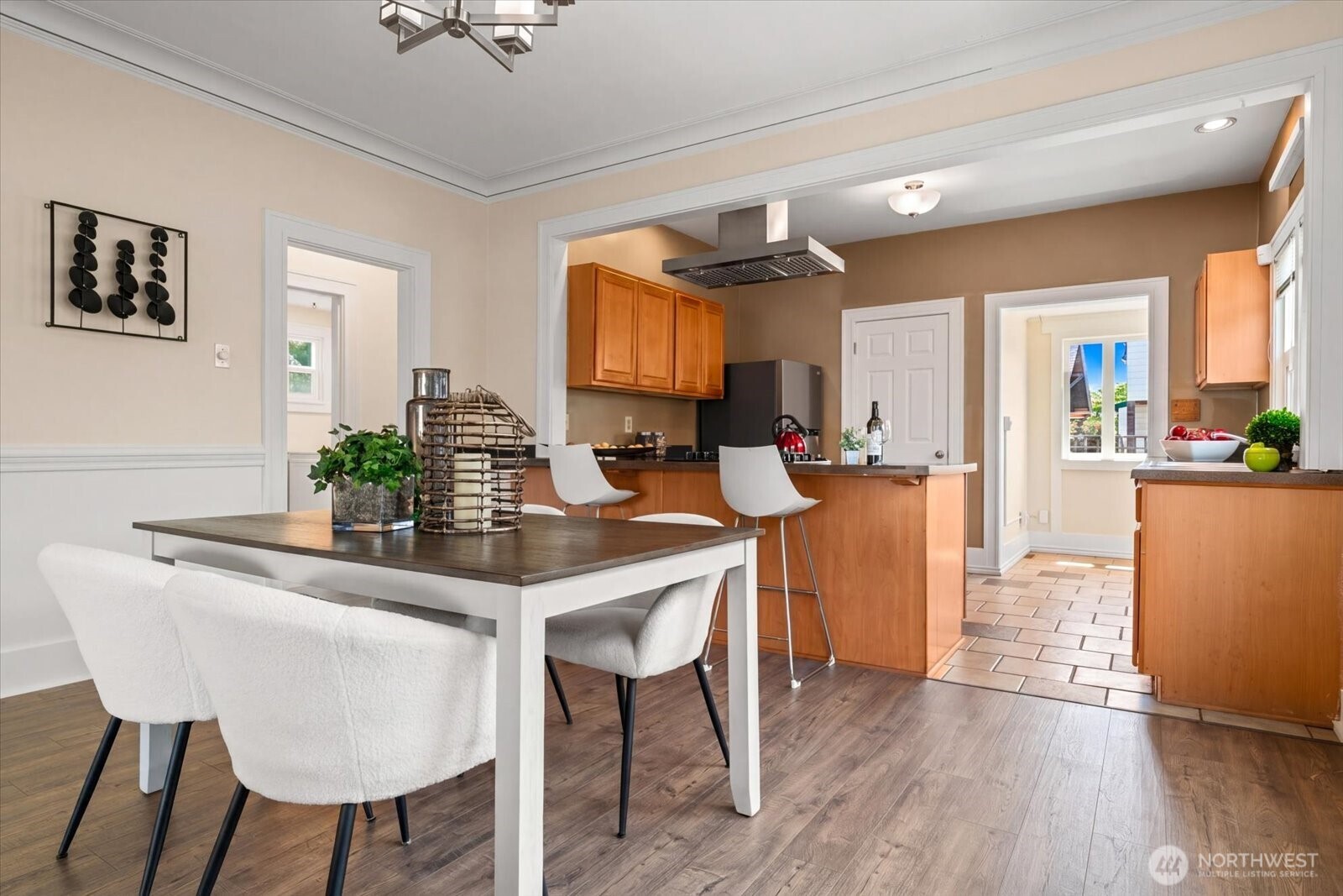 127 NE 58th Street , Seattle, WA 98105