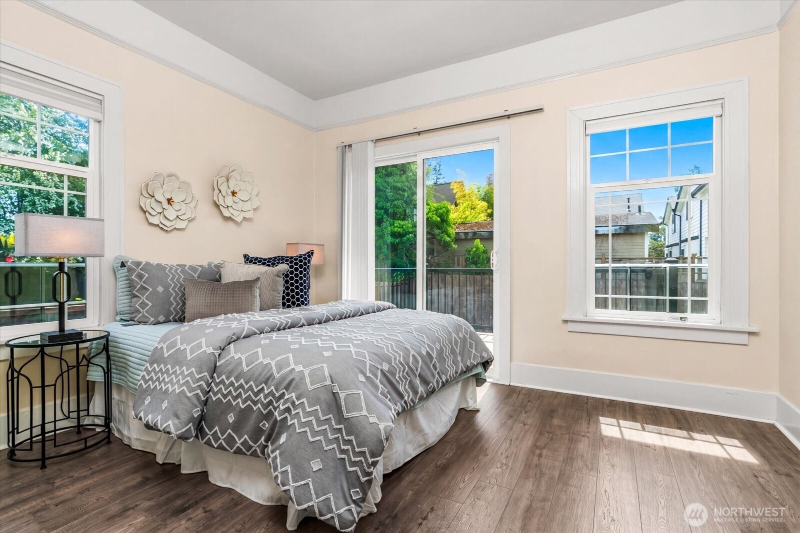 127 NE 58th Street , Seattle, WA 98105