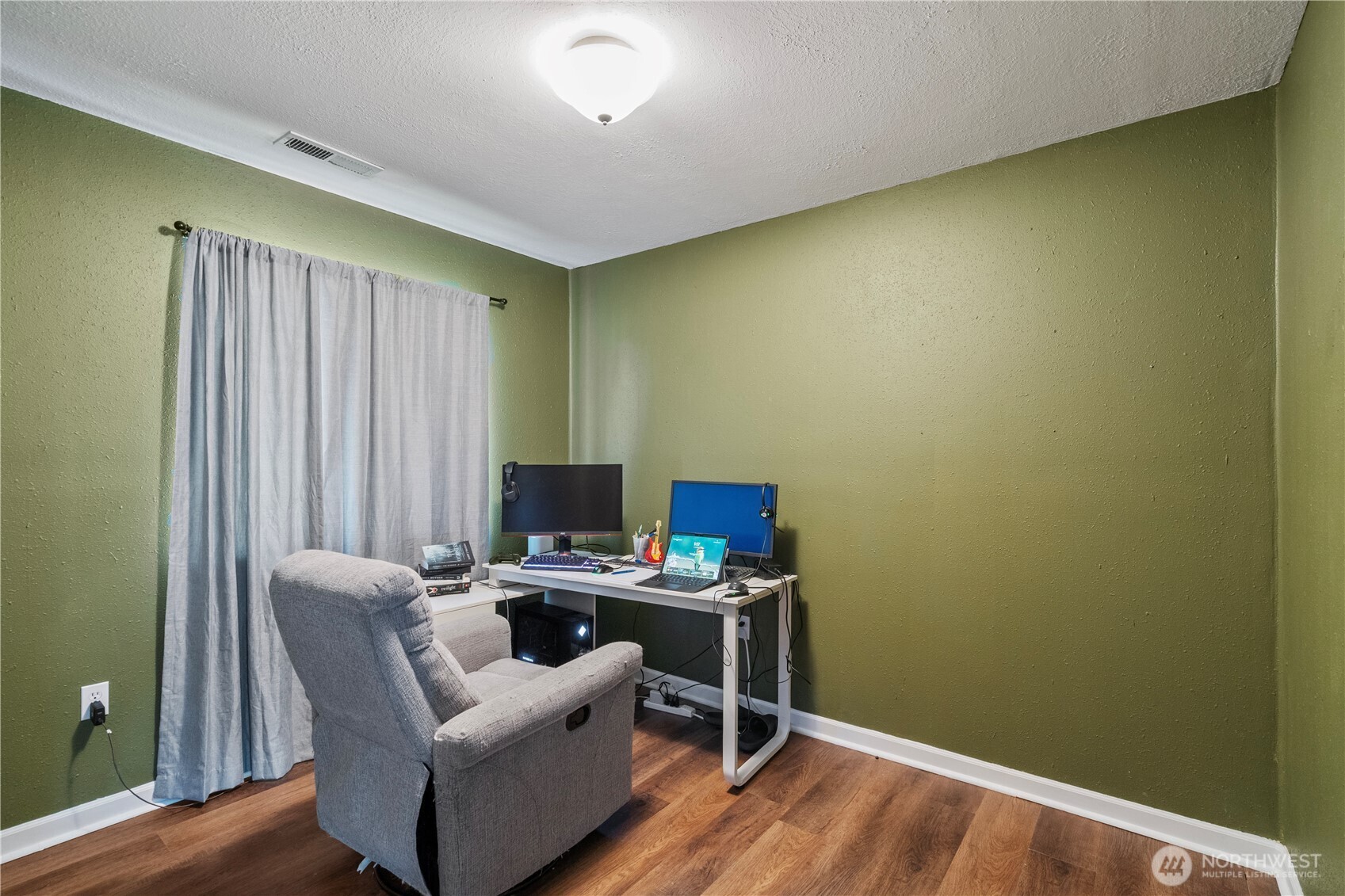 928 W Cherry Street , Centralia, WA 98531