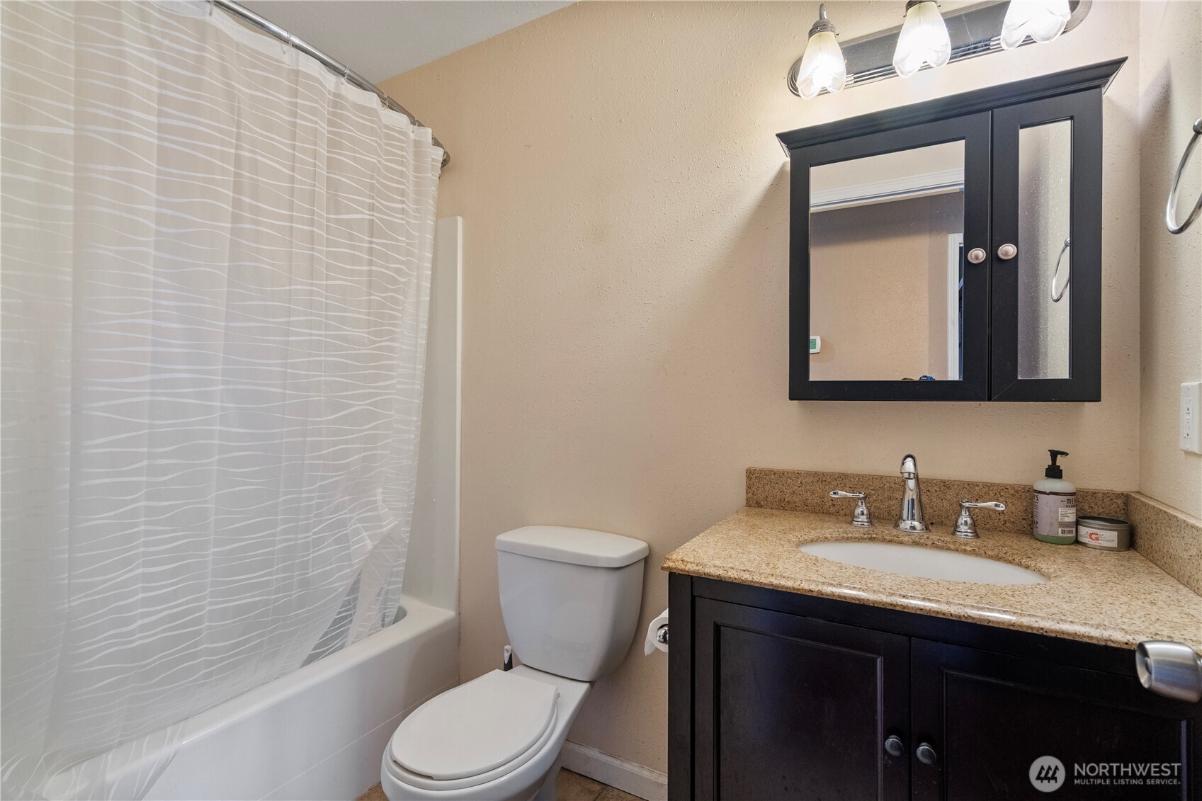 928 W Cherry Street , Centralia, WA 98531