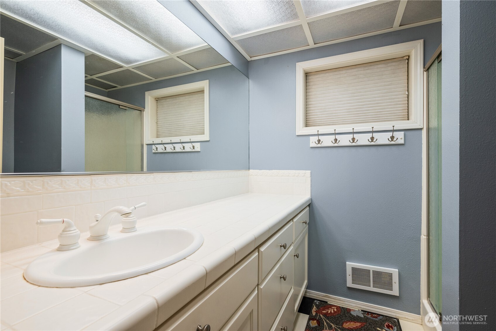 303 E Cedar Lane , Longview, WA 98632