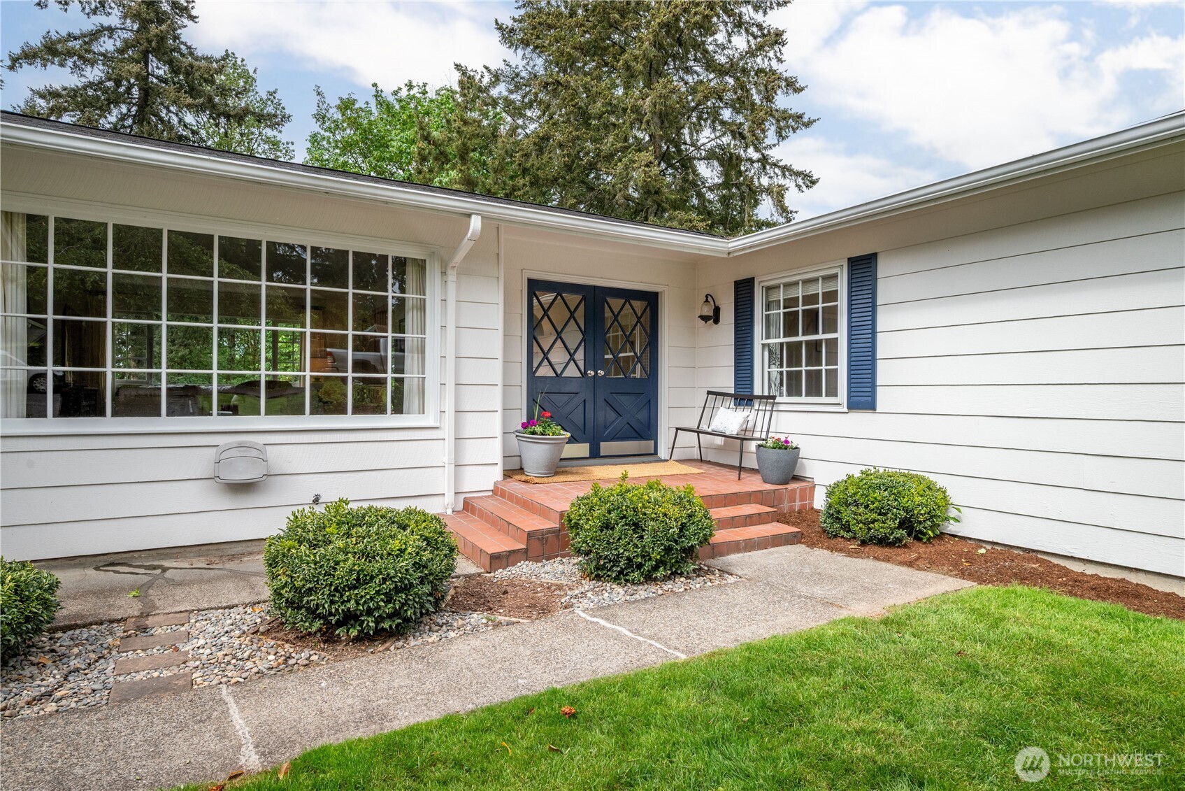 303 E Cedar Lane , Longview, WA 98632